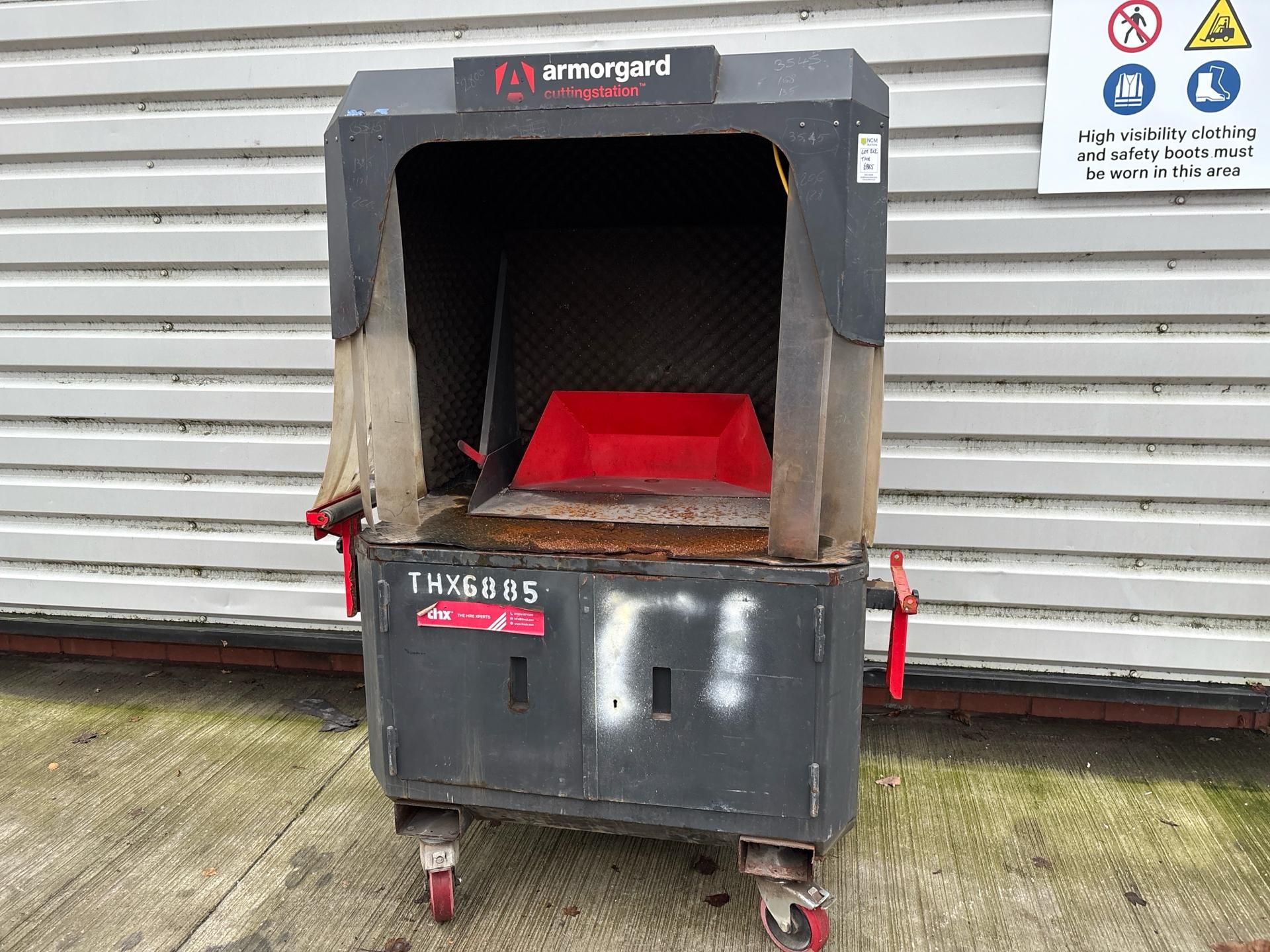 Armorgard Cutting Station. S/N: 1220B-THX6885 - No reserve