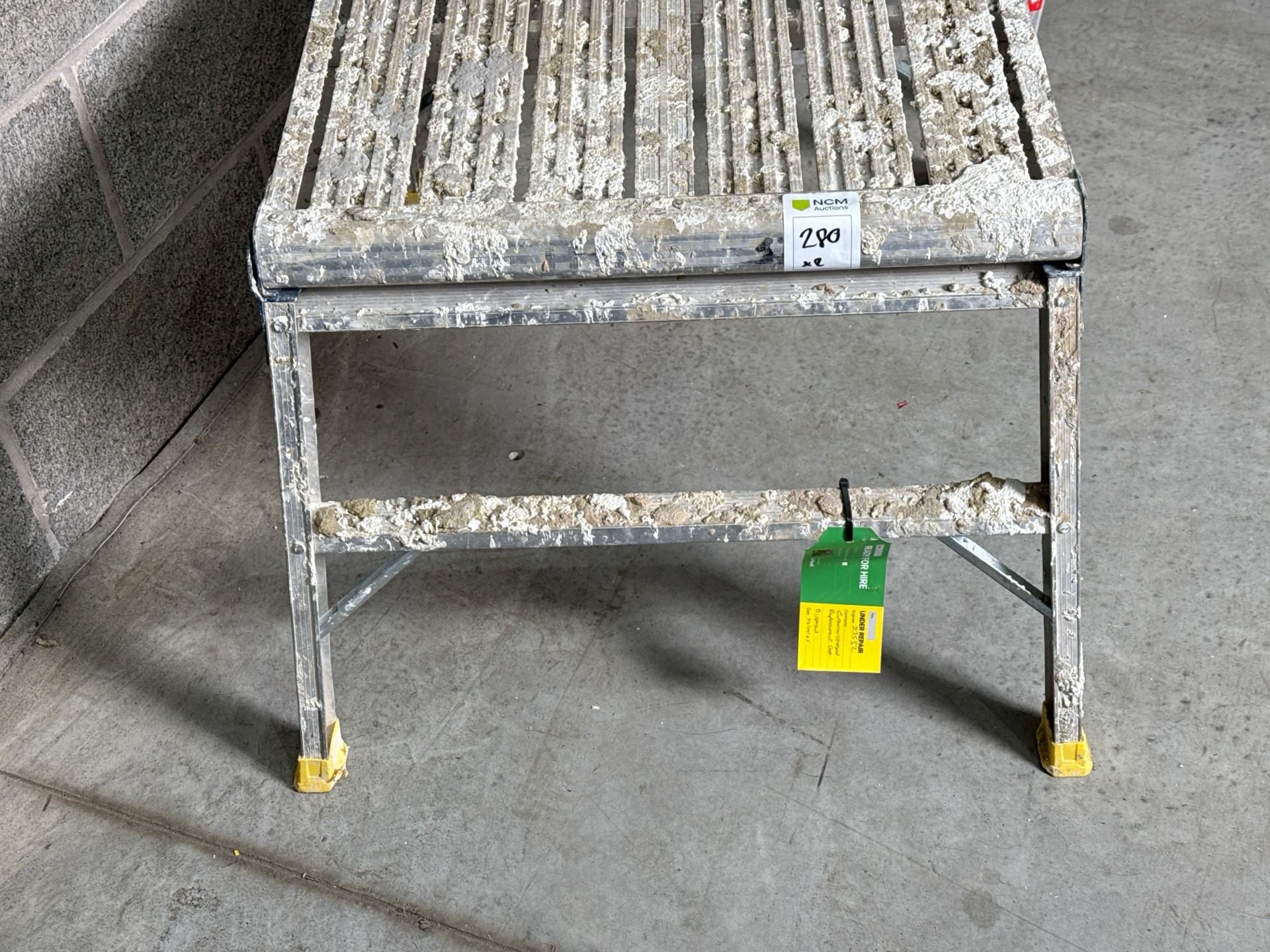 Werner Odd Job 600 Aluminium Step Ups x2 - THX23715 - THX23530 - No Reserve - Image 4 of 4