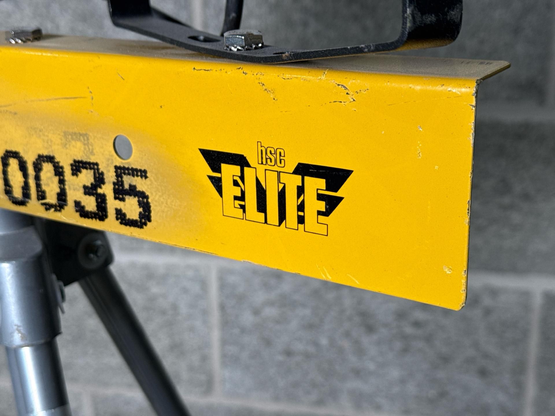 V Twin LED Head Swing Light - THX30035 - No reserve - Image 5 of 6