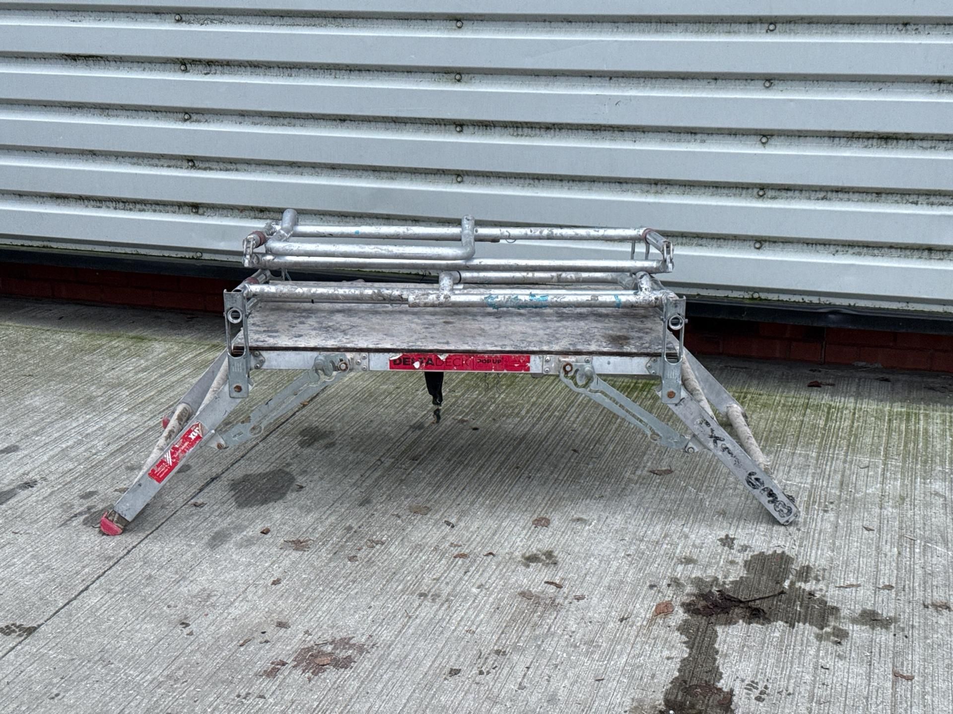 Pop Up Delta Deck - THX17792 - No Reserve - Image 10 of 12