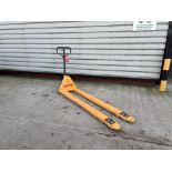 Manual Pallet Truck - 2000Kg - 2M. S/N: J23092934-7/036-THX19289 - No reserve