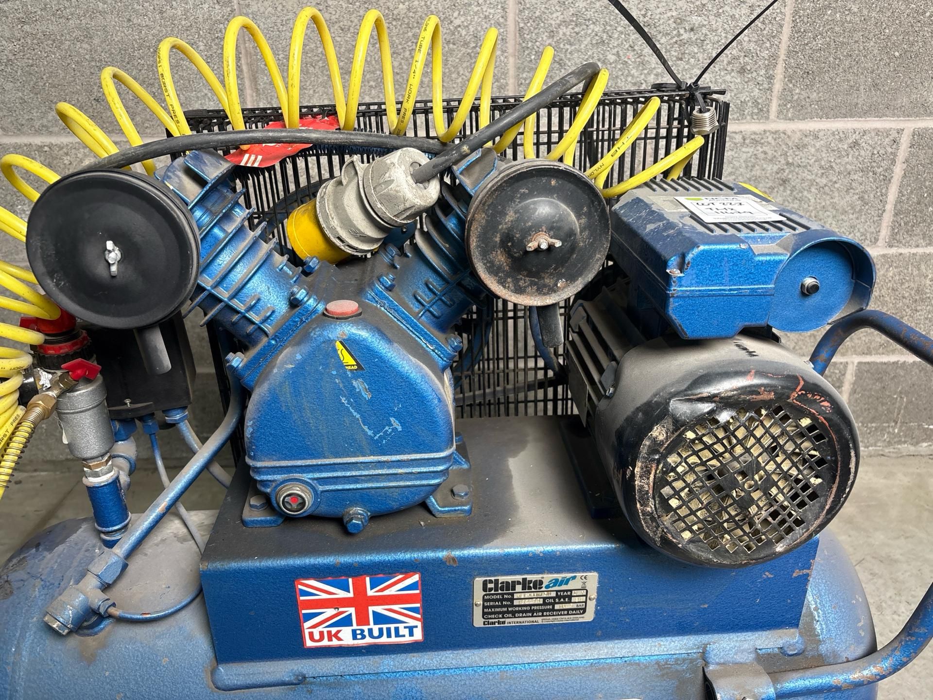 Clarke Air 14cfm Compressor - THX11479 - No Reserve - Image 3 of 7