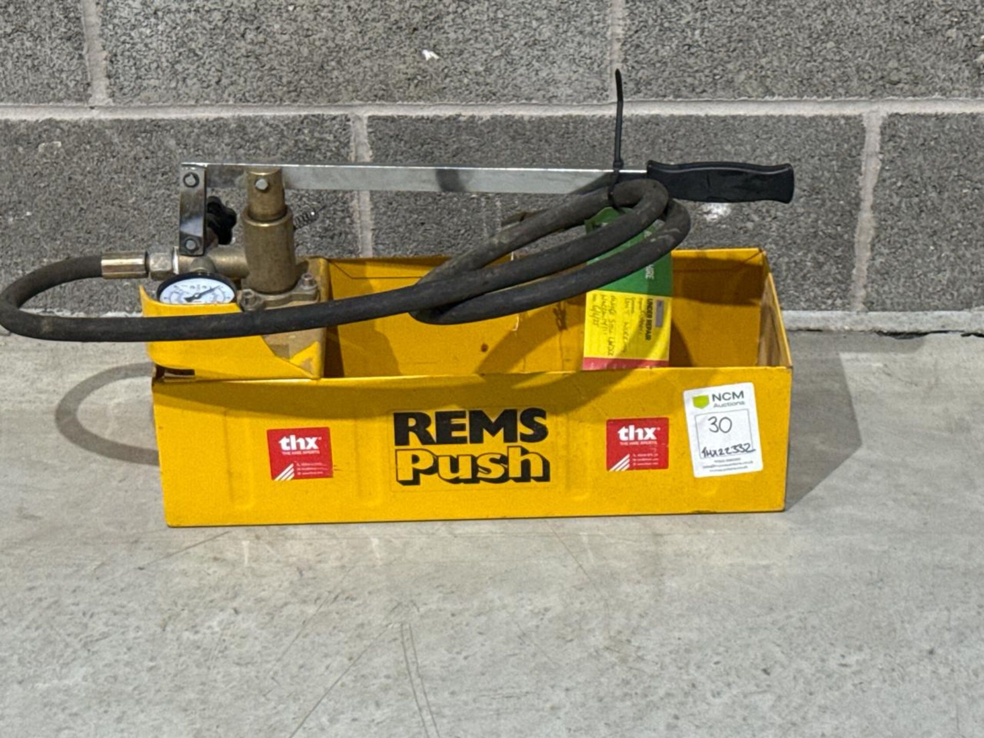 Manual Pressure Test Pump. S/N: Blank-THX22332 - No Reserve