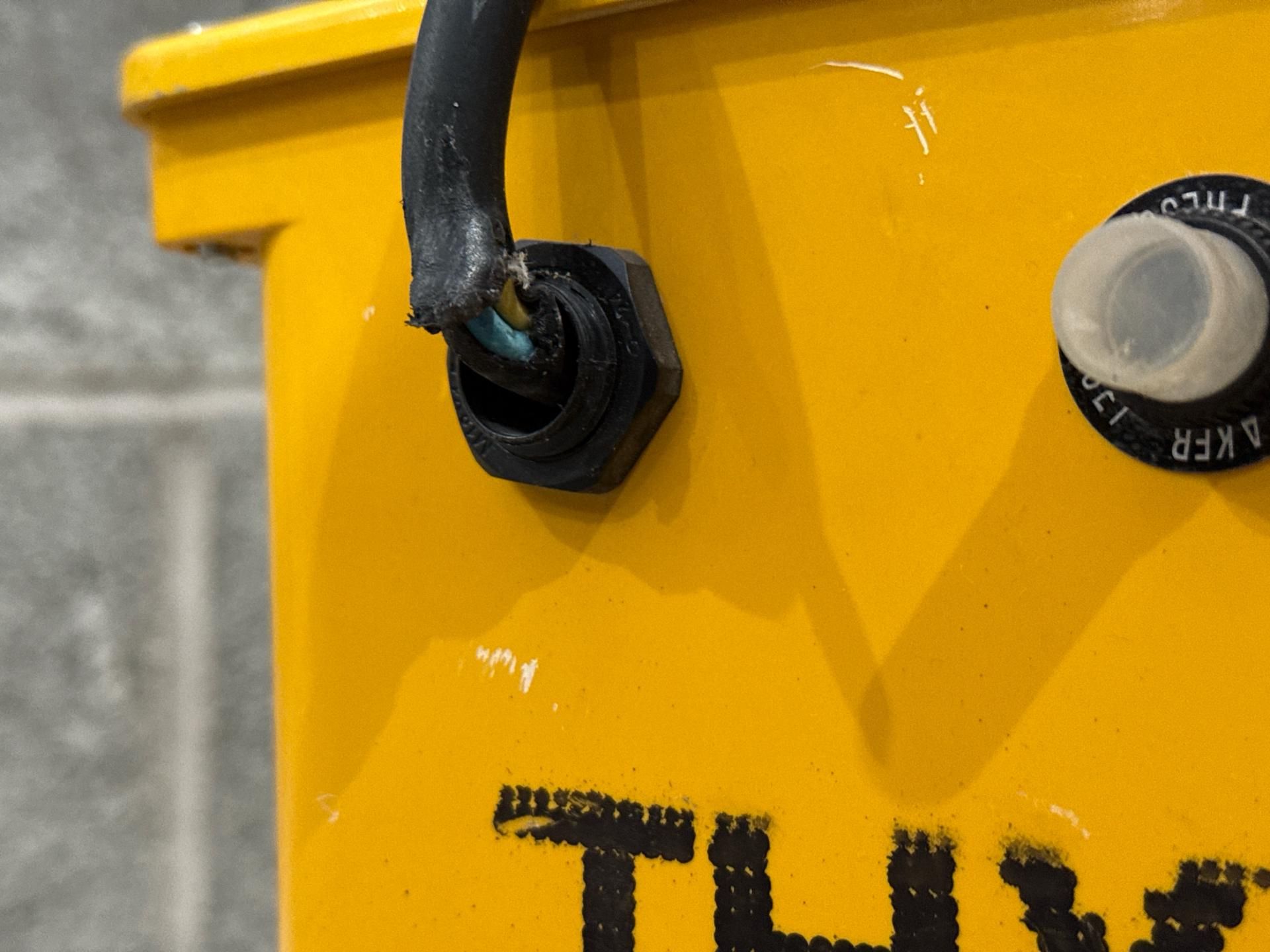 3.3 kVA HSC Elite Portable Tool Transformer - Thx27119 - No Reserve - Image 4 of 4