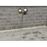 V Twin Head Swing Leg Led Lighting - Thx19020 - No Reserve