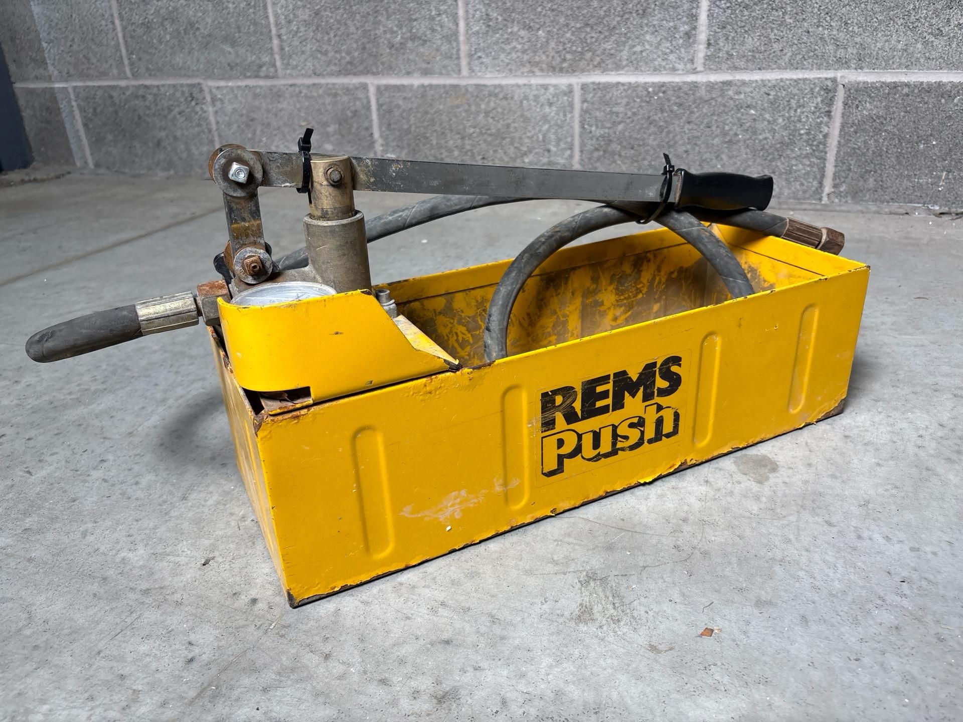 Rems Push Manual Pressure Test Pump. S/N: Blank-THX17857 - No Reserve - Image 4 of 7