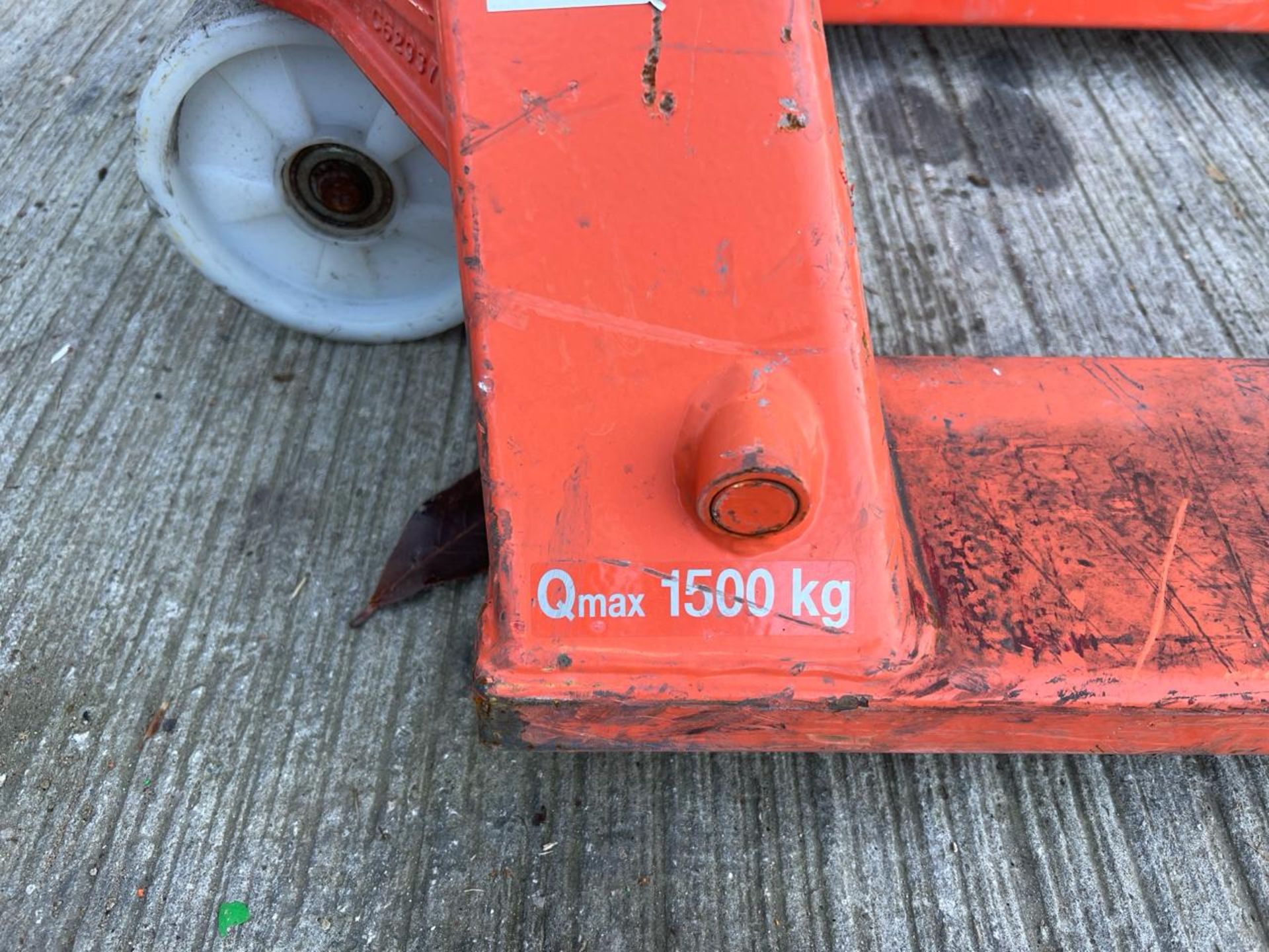 Manual Pallet Truck - 1500Kg - 3M. S/N: 8848476-THX18571 - No Reserve - Image 3 of 13