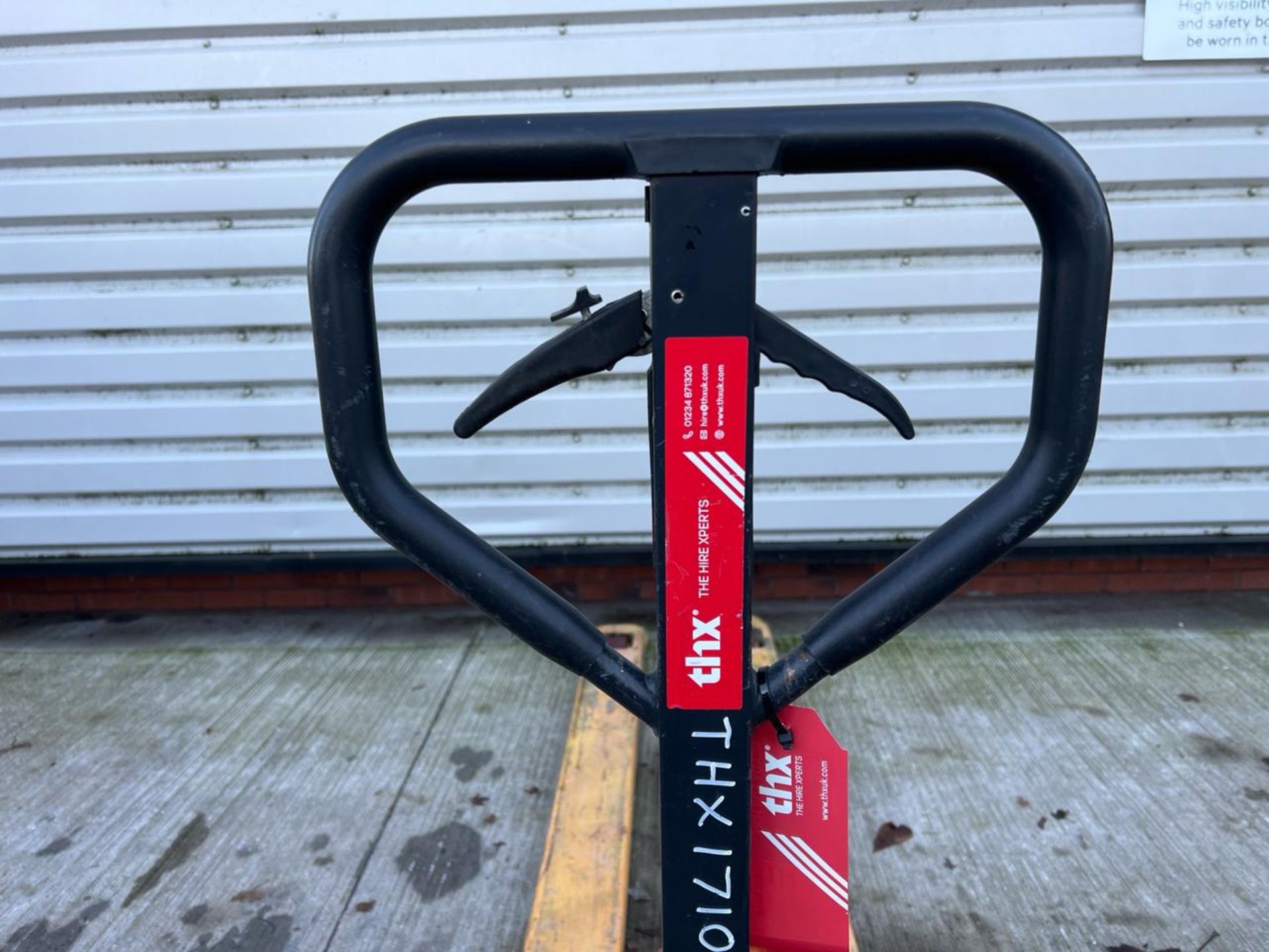 Manual Pallet Truck - 2000Kg - 2M - Braked. S/N: J23052934-3/050-THX17108 - No Reserve - Image 4 of 10