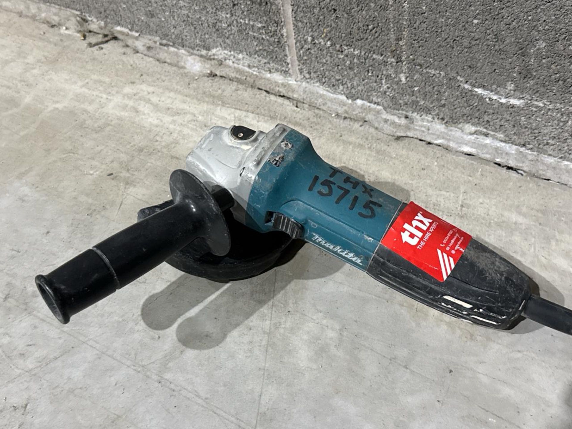 Makita Angle Grinder - 125Mm (5") 110V. S/N: 2307506 R-THX15715 - No Reserve - Image 2 of 6