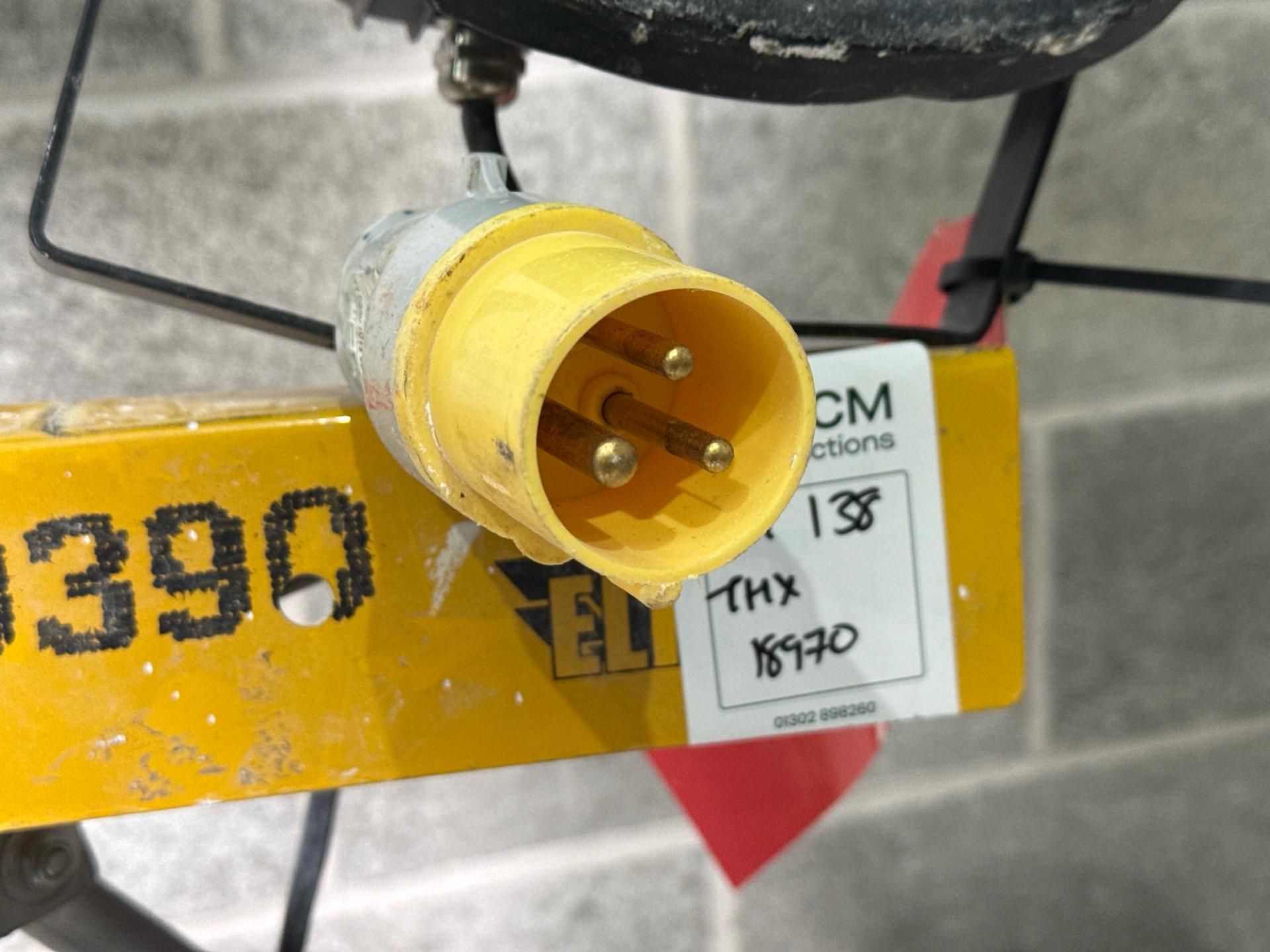 V Twin Head Led With Power Take Off. S/N: Blank-THX18970 - No reserve - Image 4 of 6