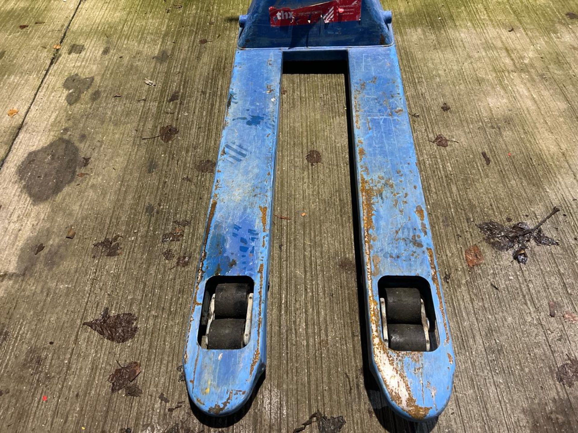 Manual Pallet Truck THX14143 - No reserve - Image 7 of 7