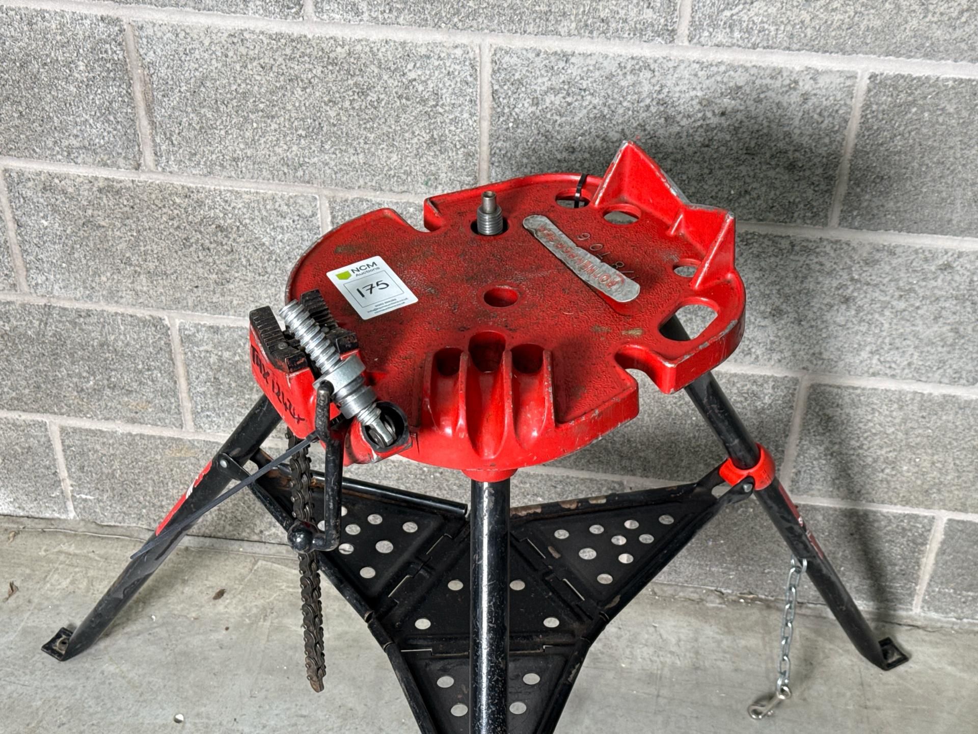 Ridgid Tripod Pipe Stand With 6" Chain Vice - THX12424 - No Reserve - Image 5 of 6