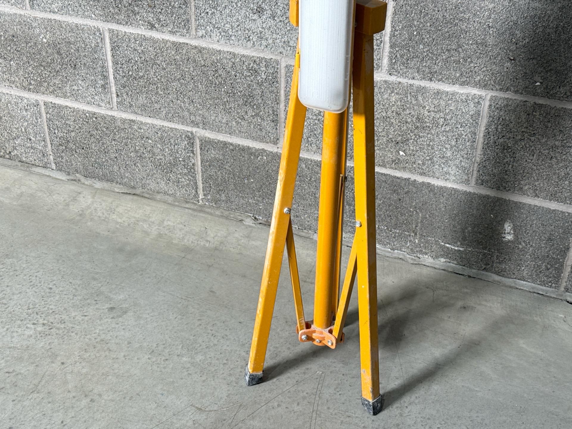 Led Plasterer'S Lights 5Ft. S/N: Blank-THX18110 - No reserve - Image 2 of 6