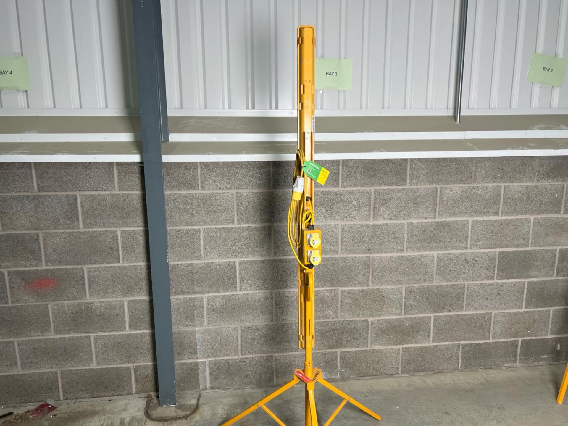 Led Plasterer'S Lights 5Ft. S/N: Blank-THX10995 - No reserve - Image 3 of 5