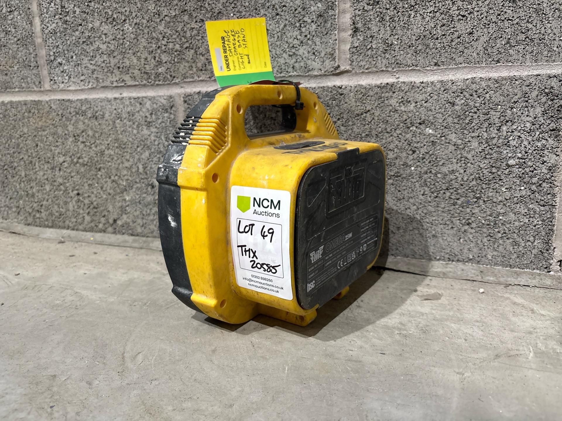 Led Rechargeable Light THX20585 - No Reserve - Image 3 of 6