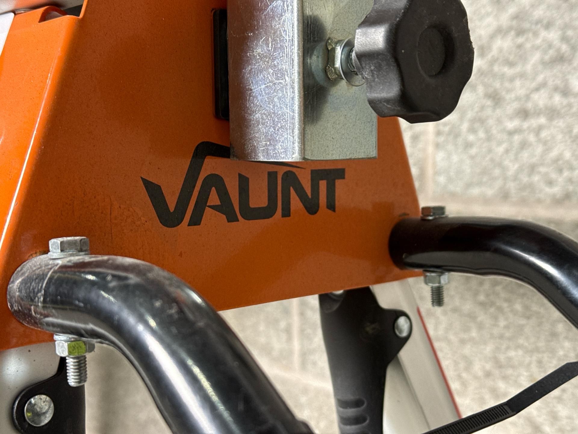 Vaunt Universal Mitre Saw Stand - THX22512 - No reserve - Image 5 of 6