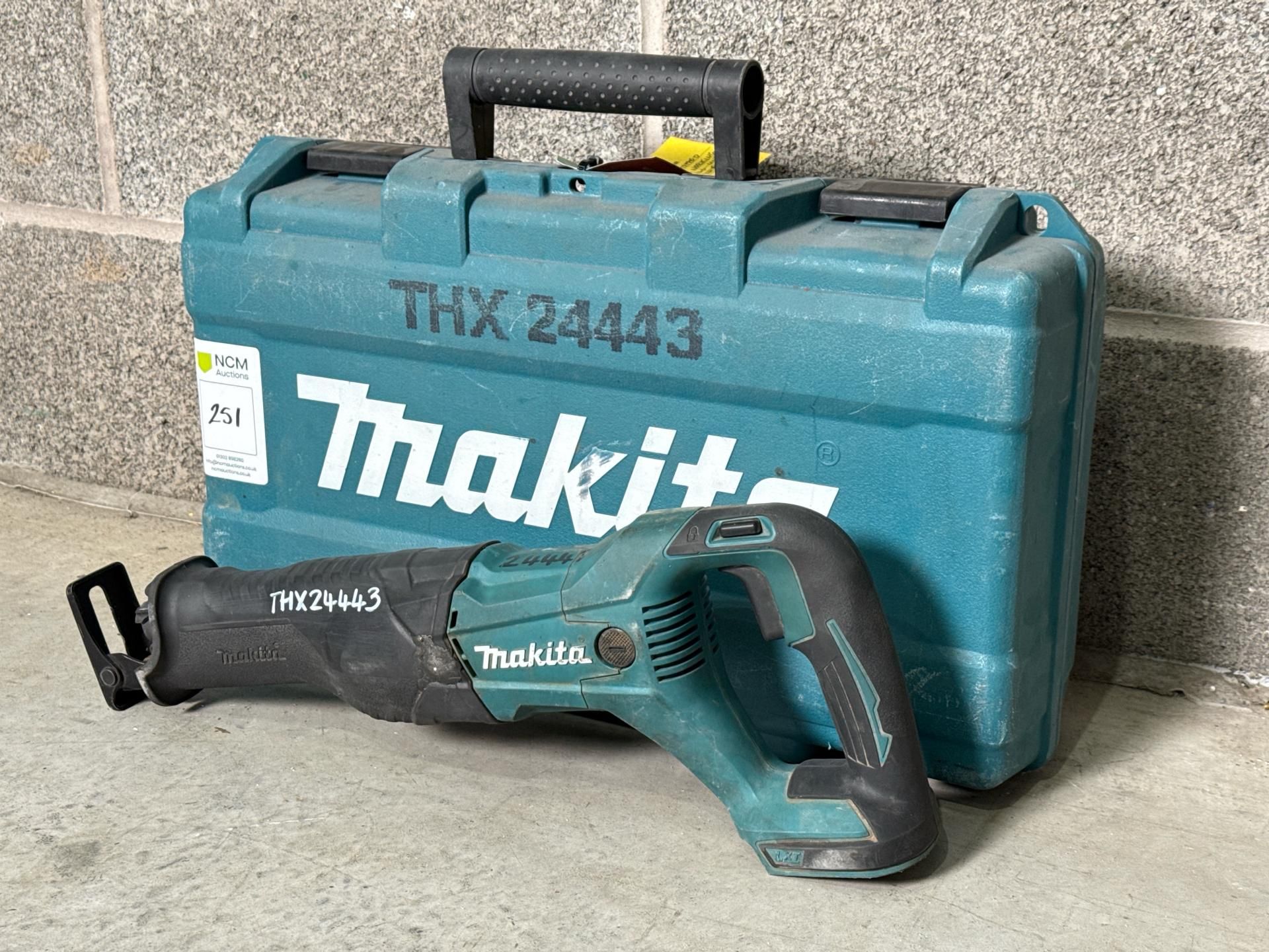 Cordless Makita Reciprocating Saw - THX24443 - No Reserve - Image 4 of 6