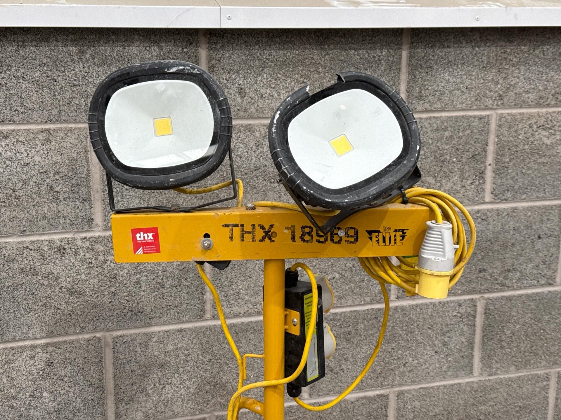 V Twin Head Led With Power Take Off - Thx18969 - No Reserve - Image 2 of 8