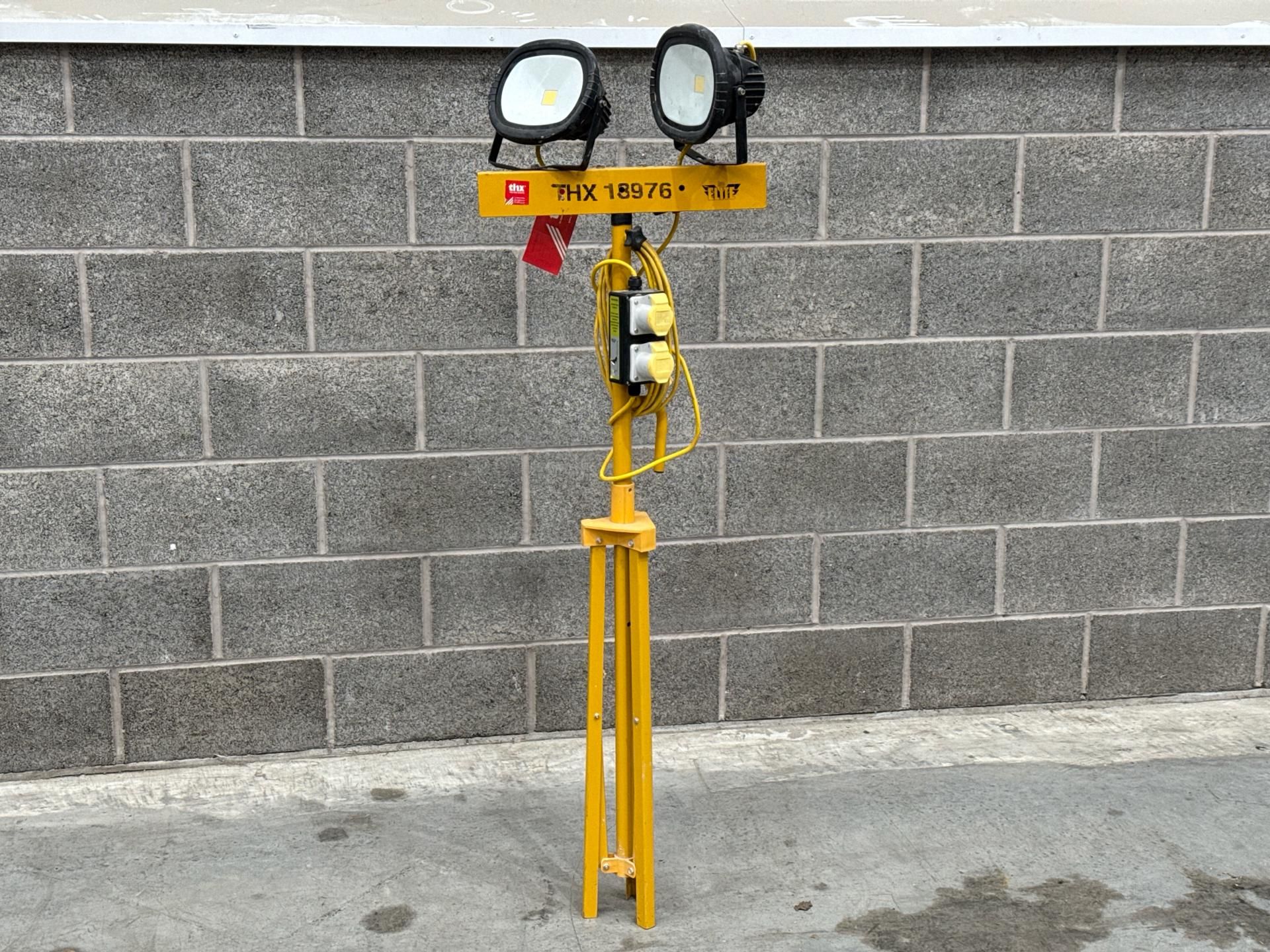 V Twin Head Led With Power Take Off. S/N: Blank-THX18976 - No Reserve