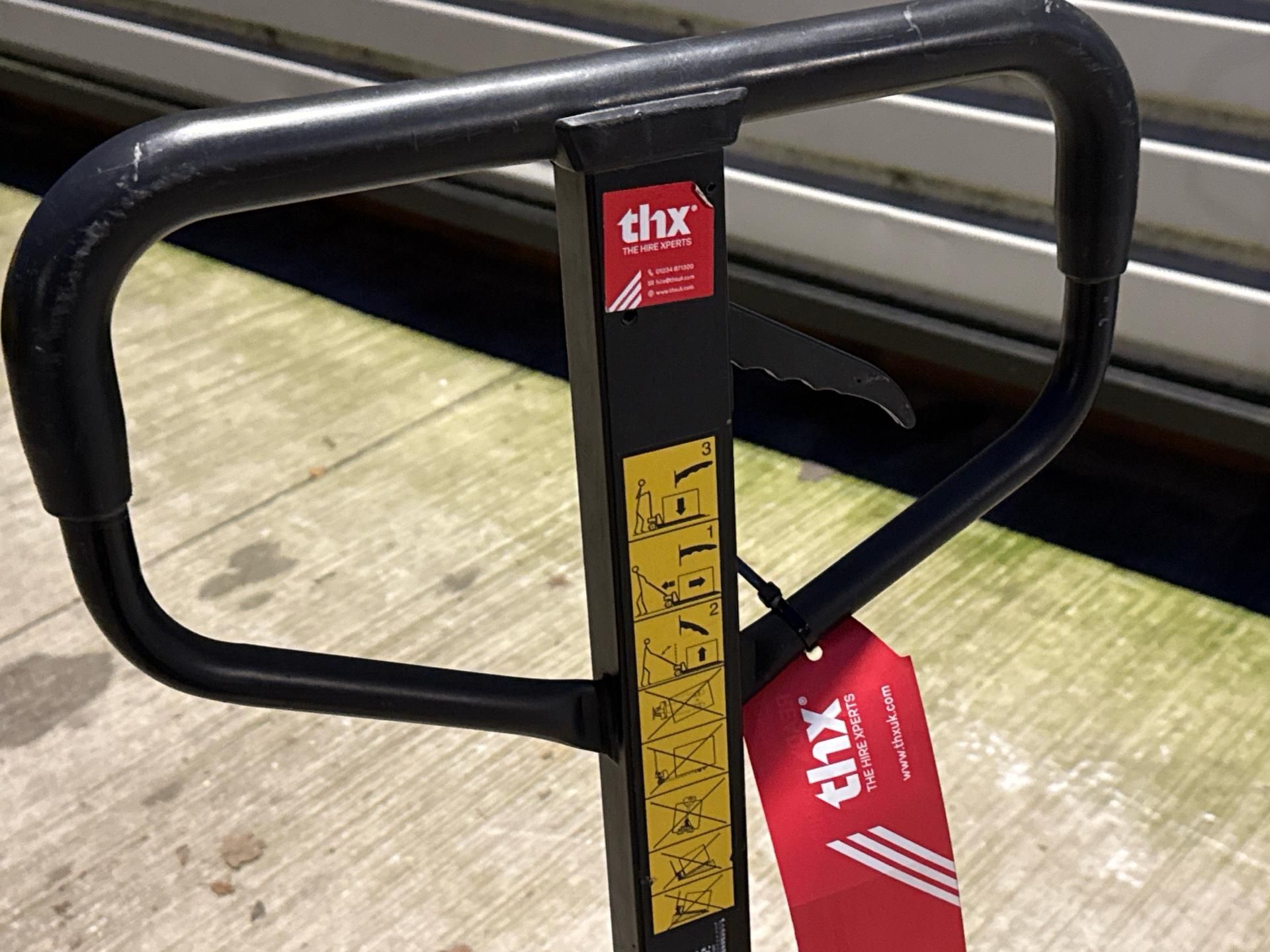 Lifter Grey Pallet Truck - THX25699 - No Reserve - Image 5 of 5