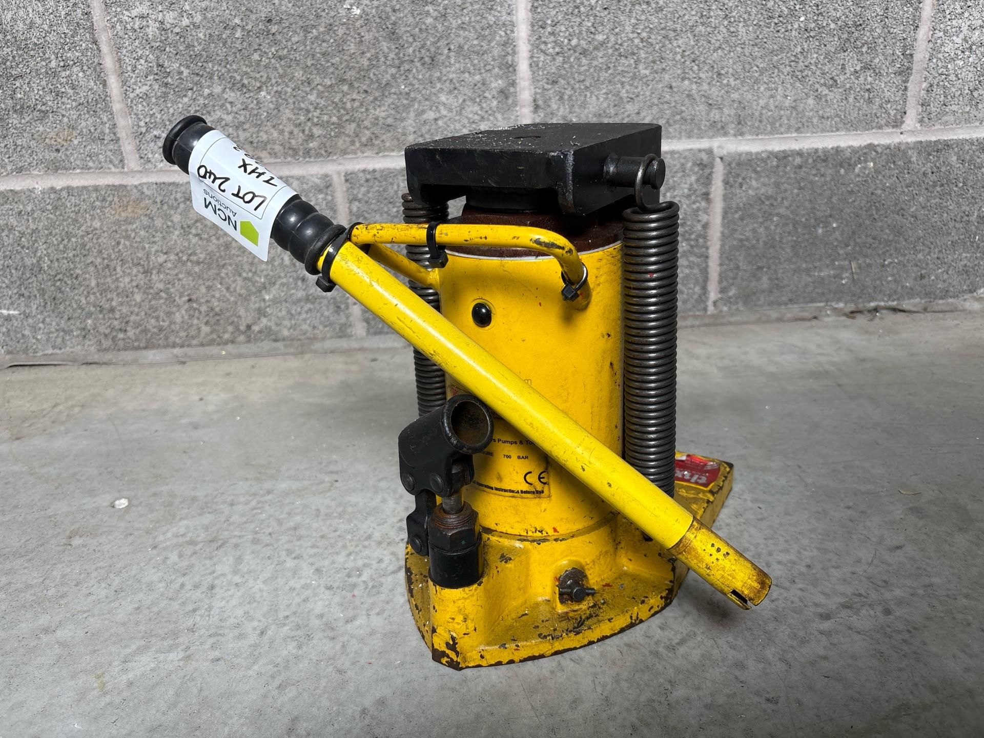 10T Action Ram - THX10293 - No Reserve - Image 2 of 5