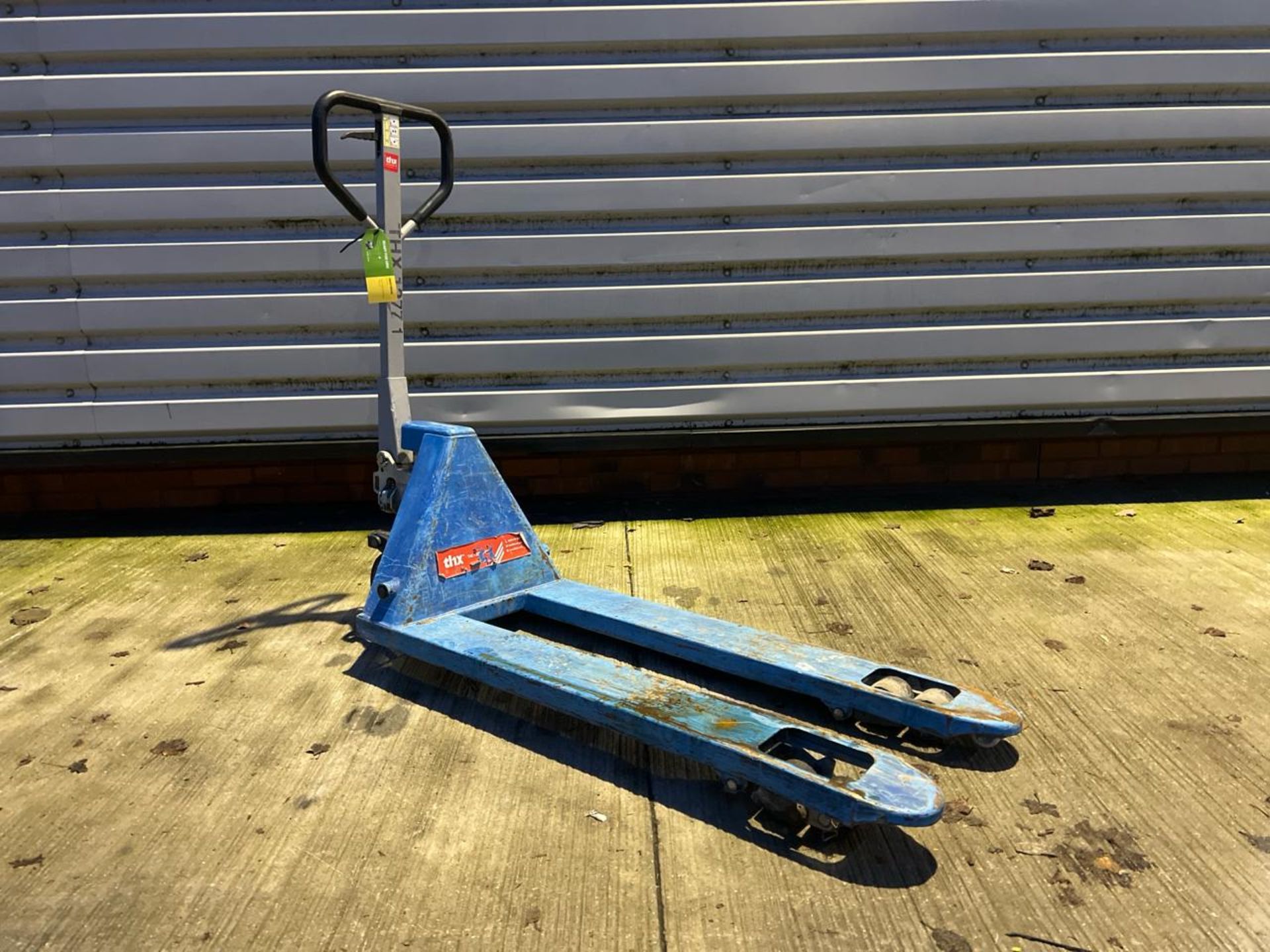 Manual Pallet Truck THX12771 - No reserve