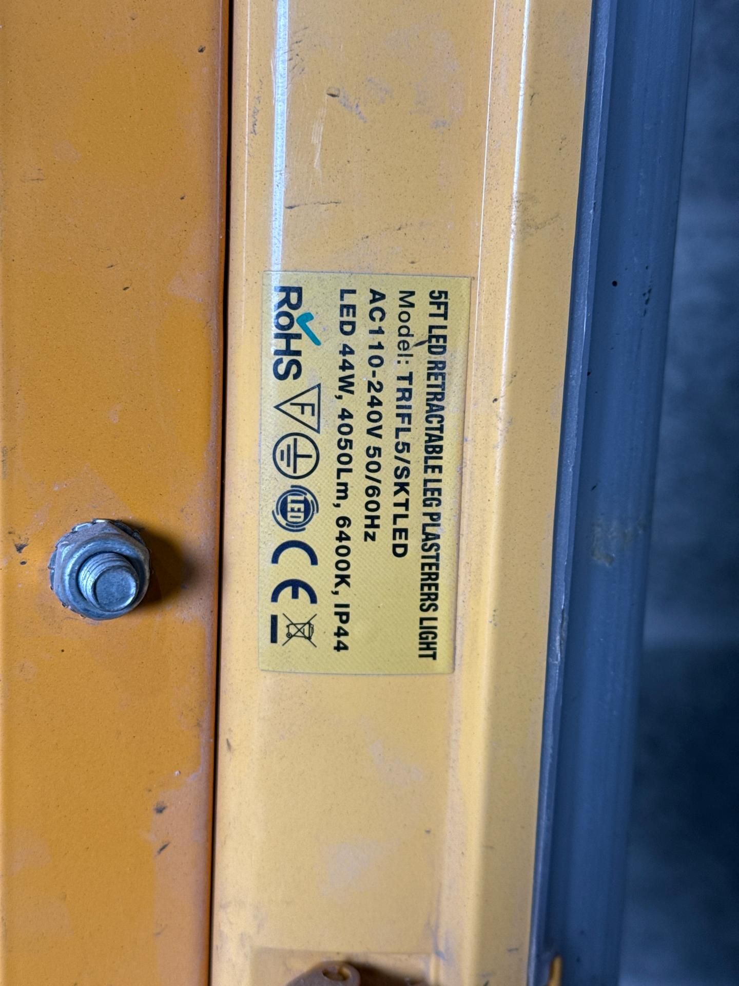 5FT LED Retractable Leg Plasterers Light - THX18106 - No reserve - Image 6 of 6