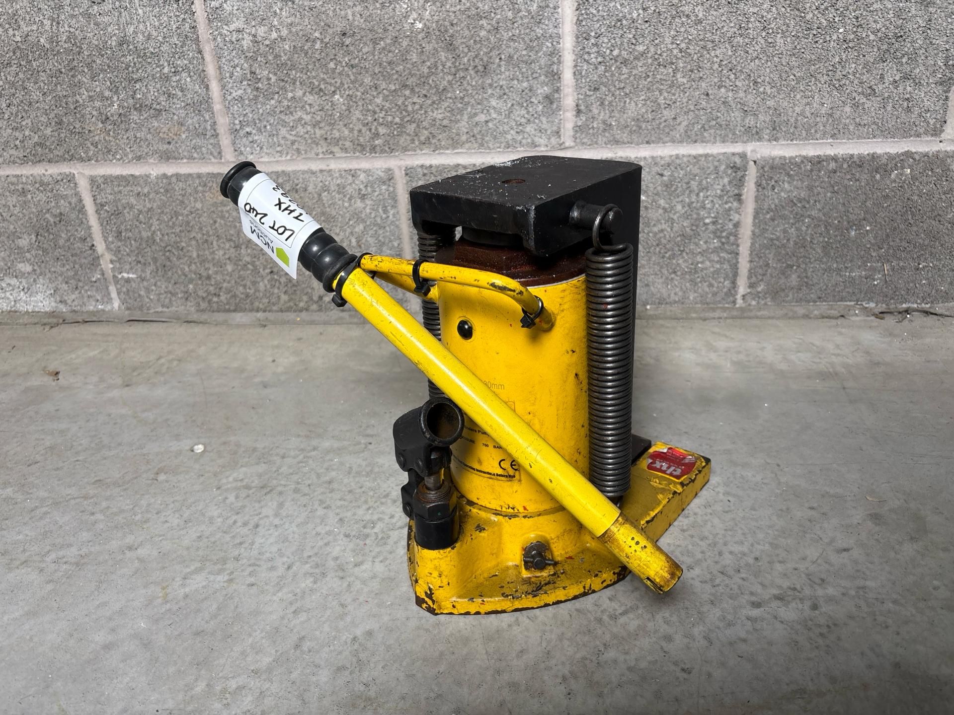 10T Action Ram - THX10293 - No Reserve