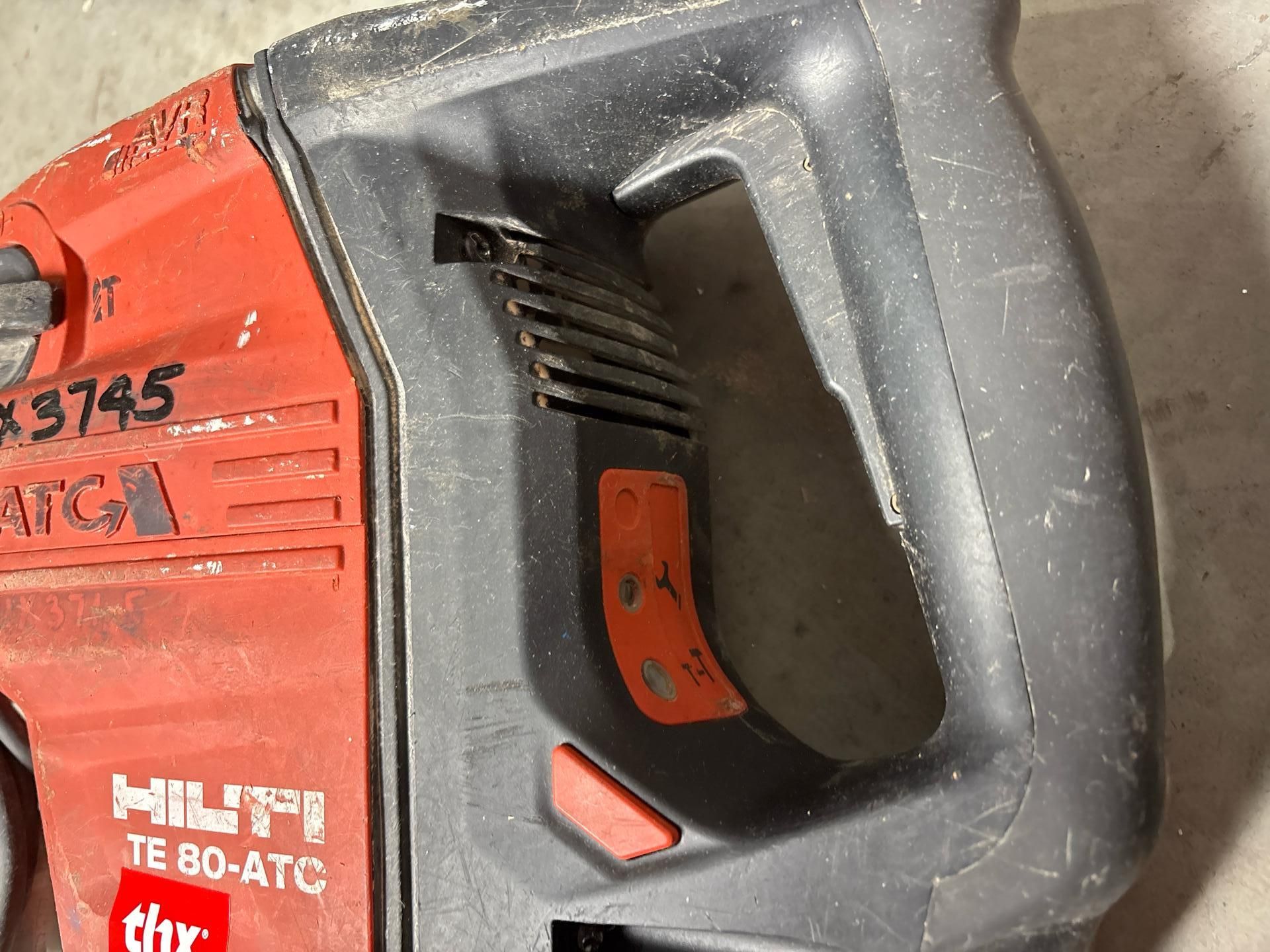 Hilte Te80 Combihammer Sds Max. S/N: 021760-THX3745 - No Reserve - Image 7 of 8