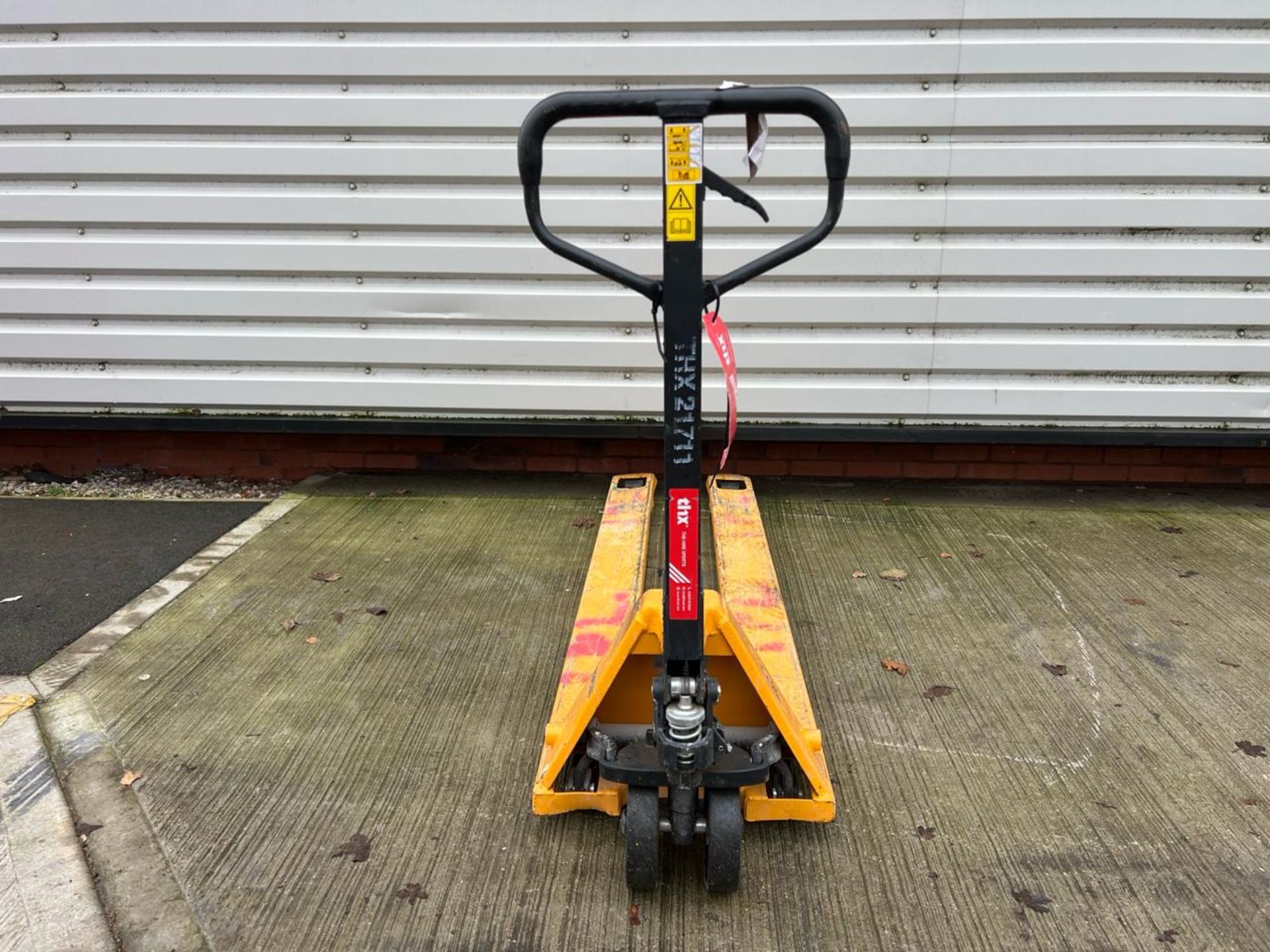 Manual Pallet Truck - 2000Kg - 2M. S/N: J24032934-4/30-THX21711 - No Reserve - Image 2 of 10