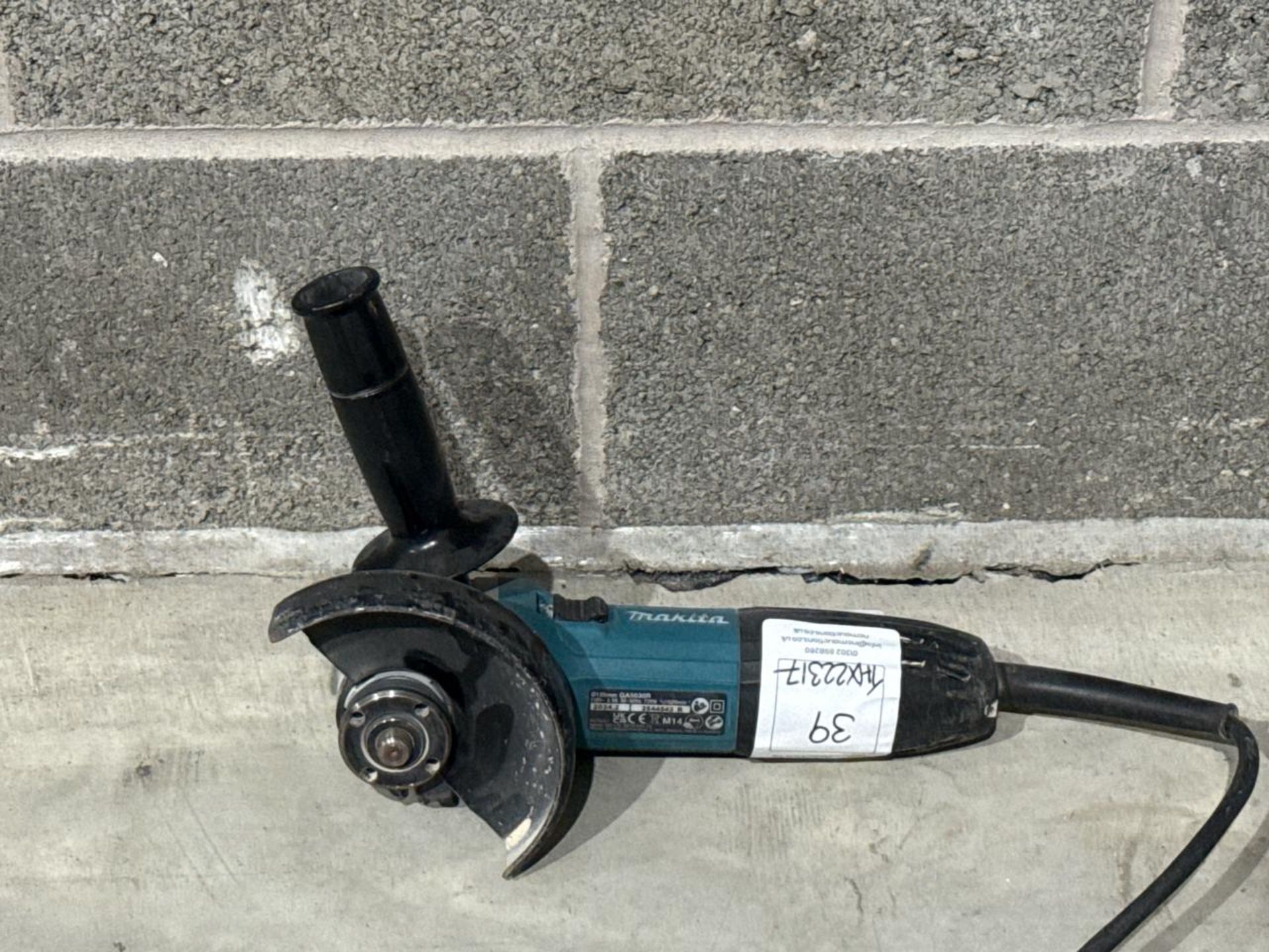 Makita Angle Grinder - 125mm (5") 110V. S/N: 2544545R-THX22317 - No Reserve - Image 2 of 6