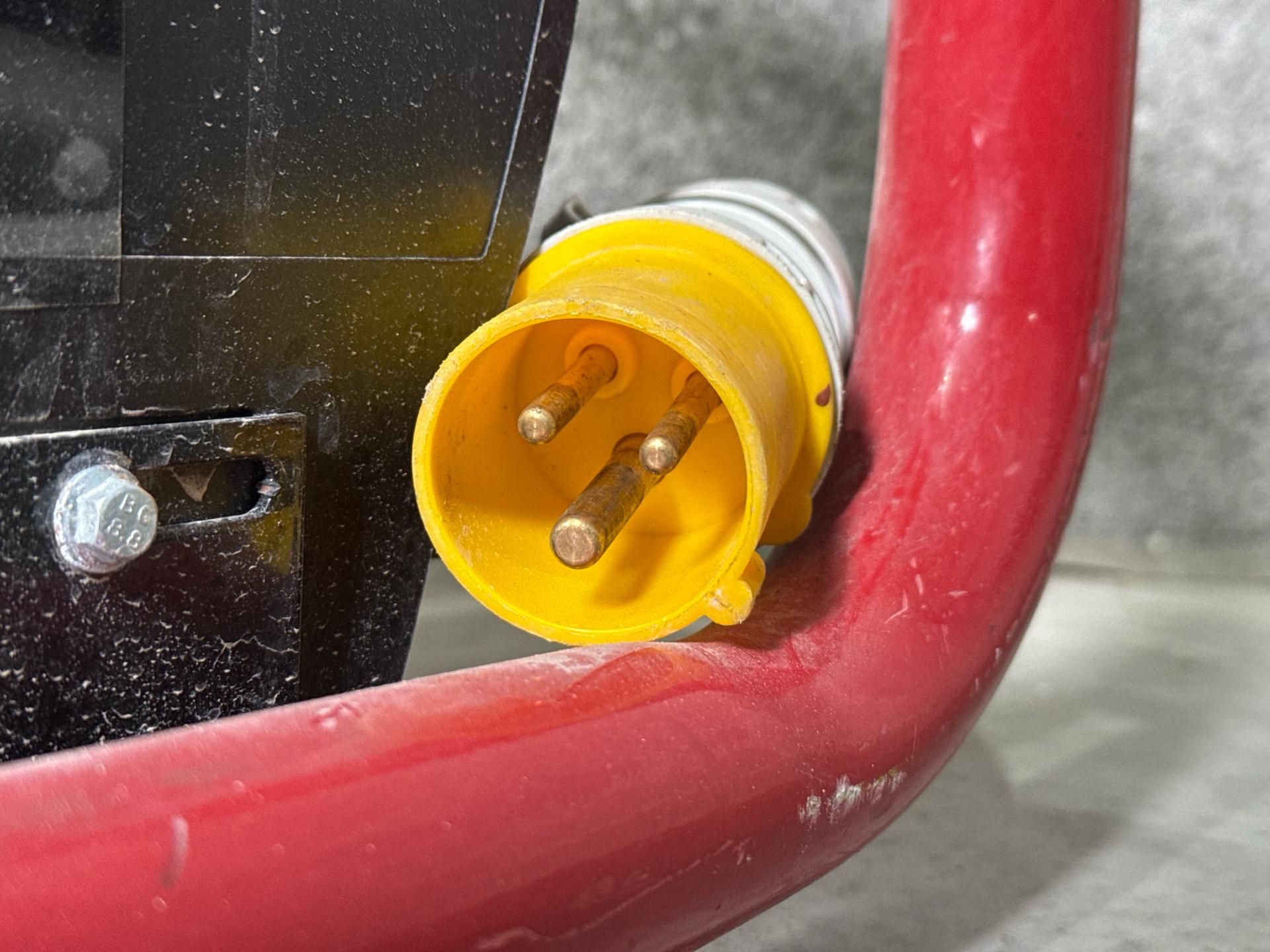 Clarke Champ Air Electric Compressor - THX25478 - No reserve - Image 3 of 6