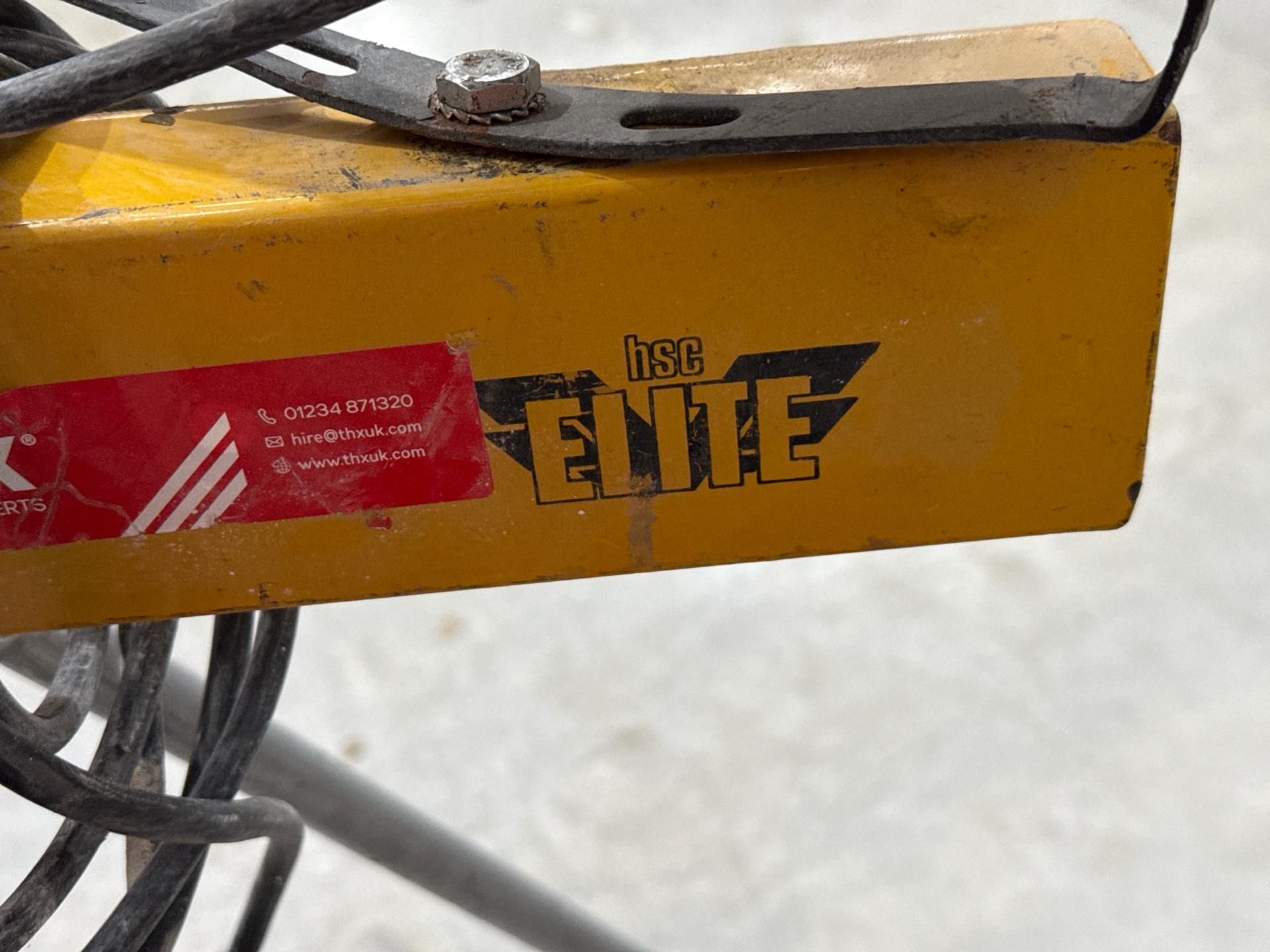 V Twin Head Swing Leg Led Lighting - Thx14950 - No Reserve - Image 4 of 5