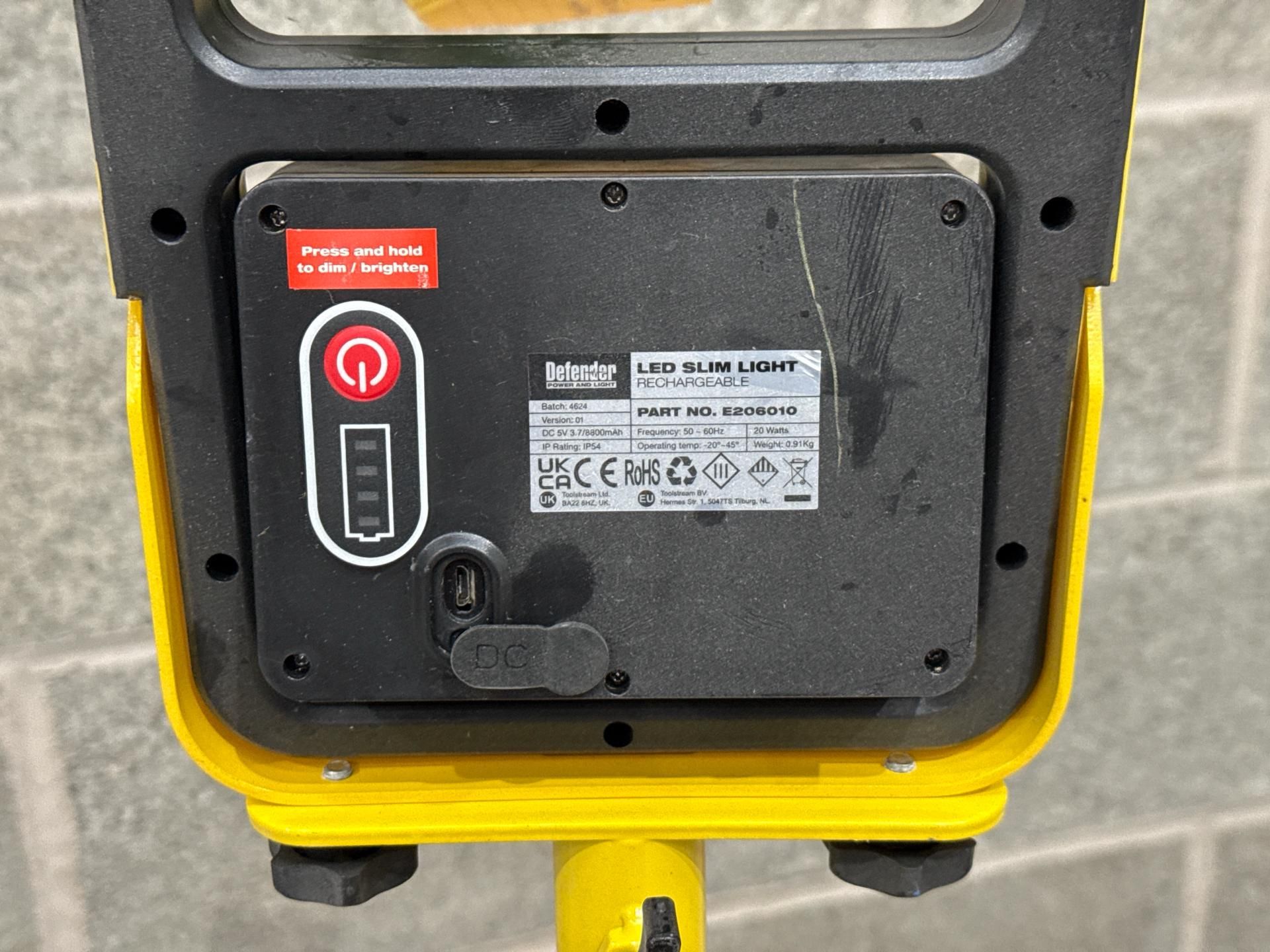 Defender LED Rechargeable Light With Telescopic Stand - Thx29327 - No Reserve - Image 4 of 4