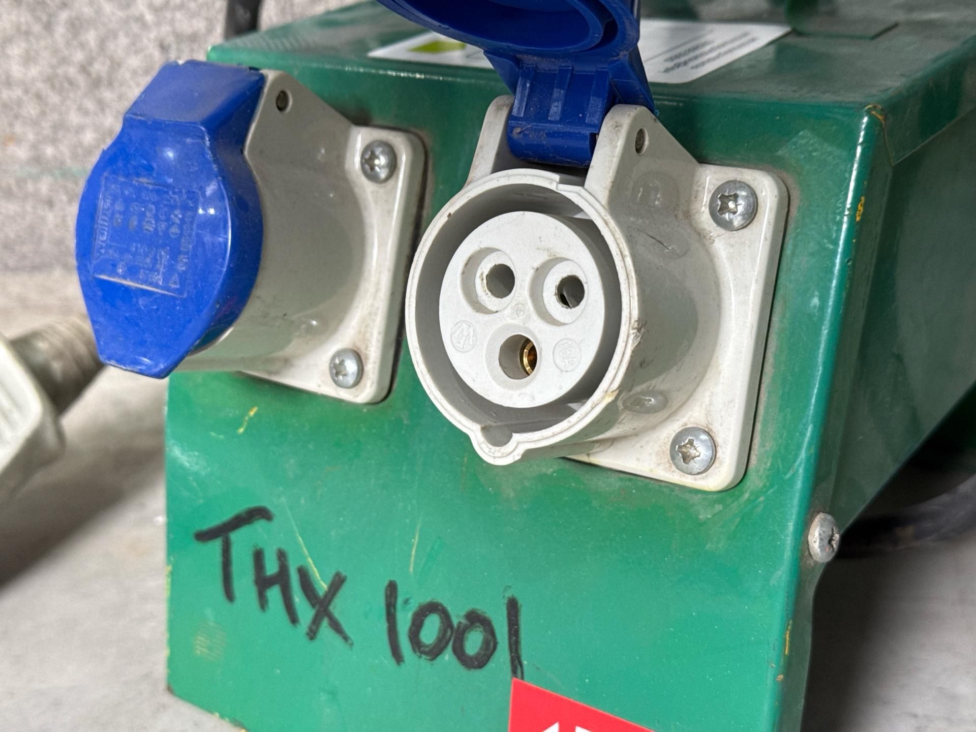 4 Way Splitter Box - THX1001 - No Reserve - Image 2 of 5