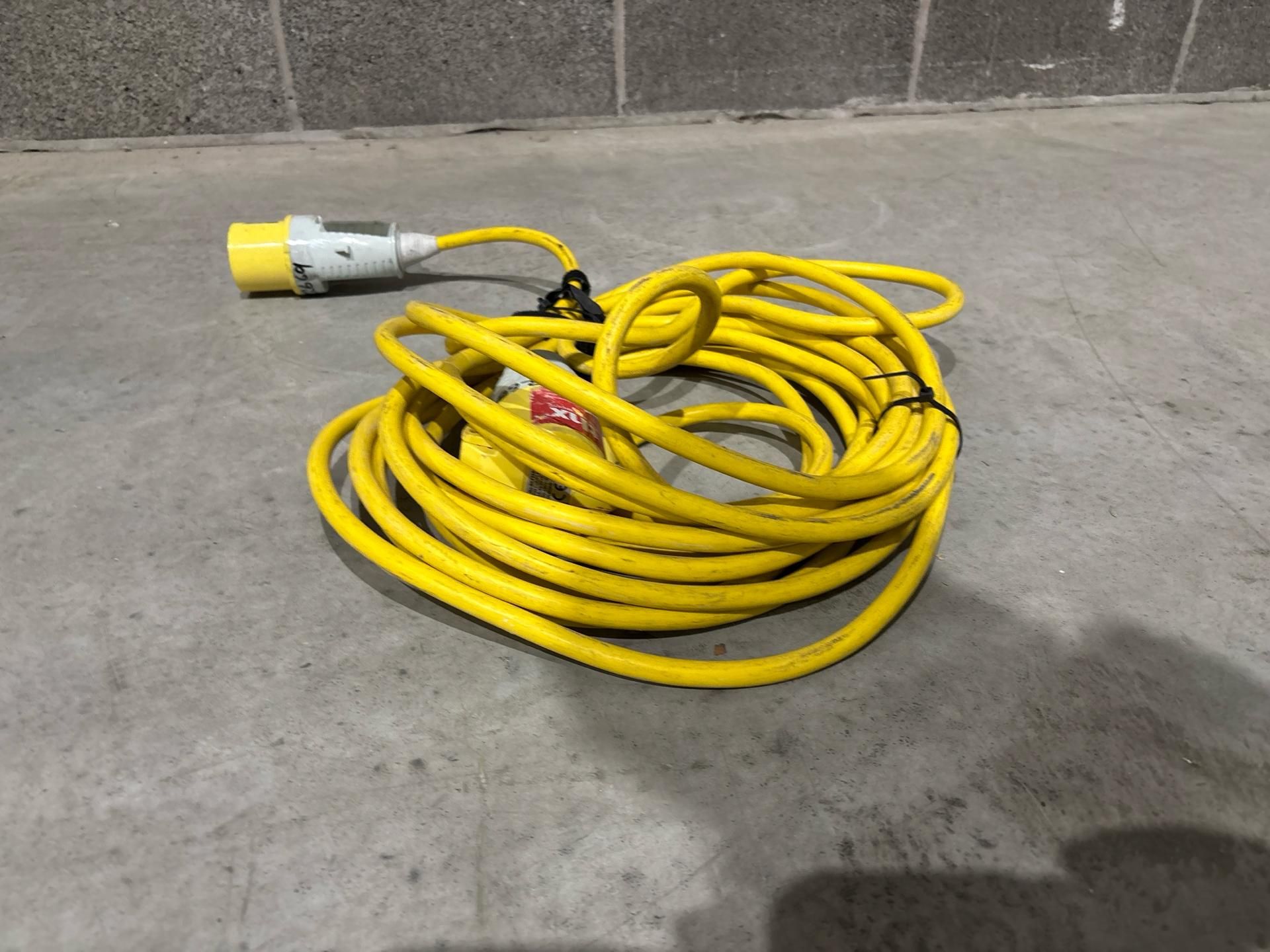 14M Extension Cable 4Mm 110V 32A -THX22669 - No Reserve - Image 3 of 5