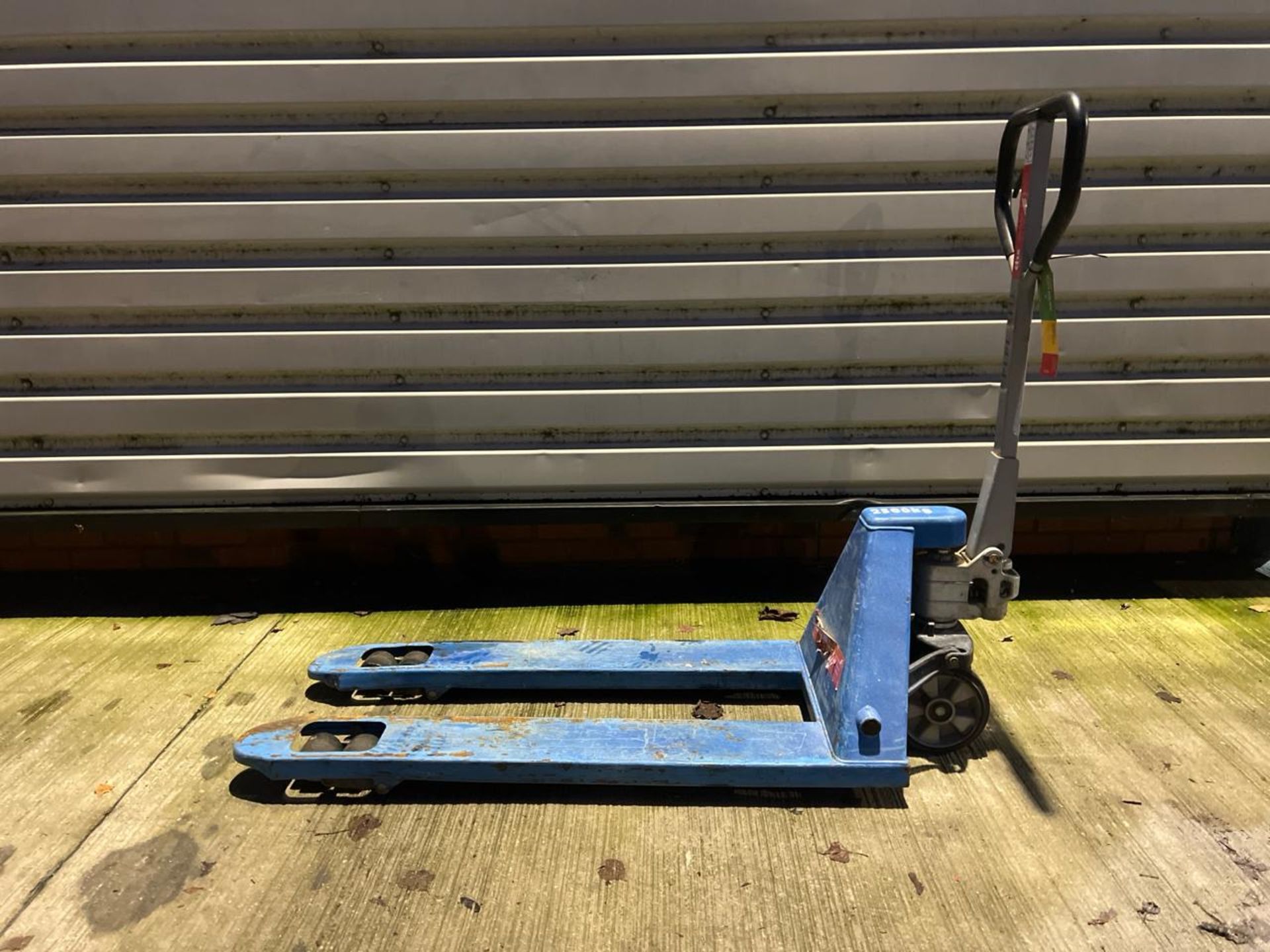 Manual Pallet Truck THX14143 - No reserve - Image 4 of 7