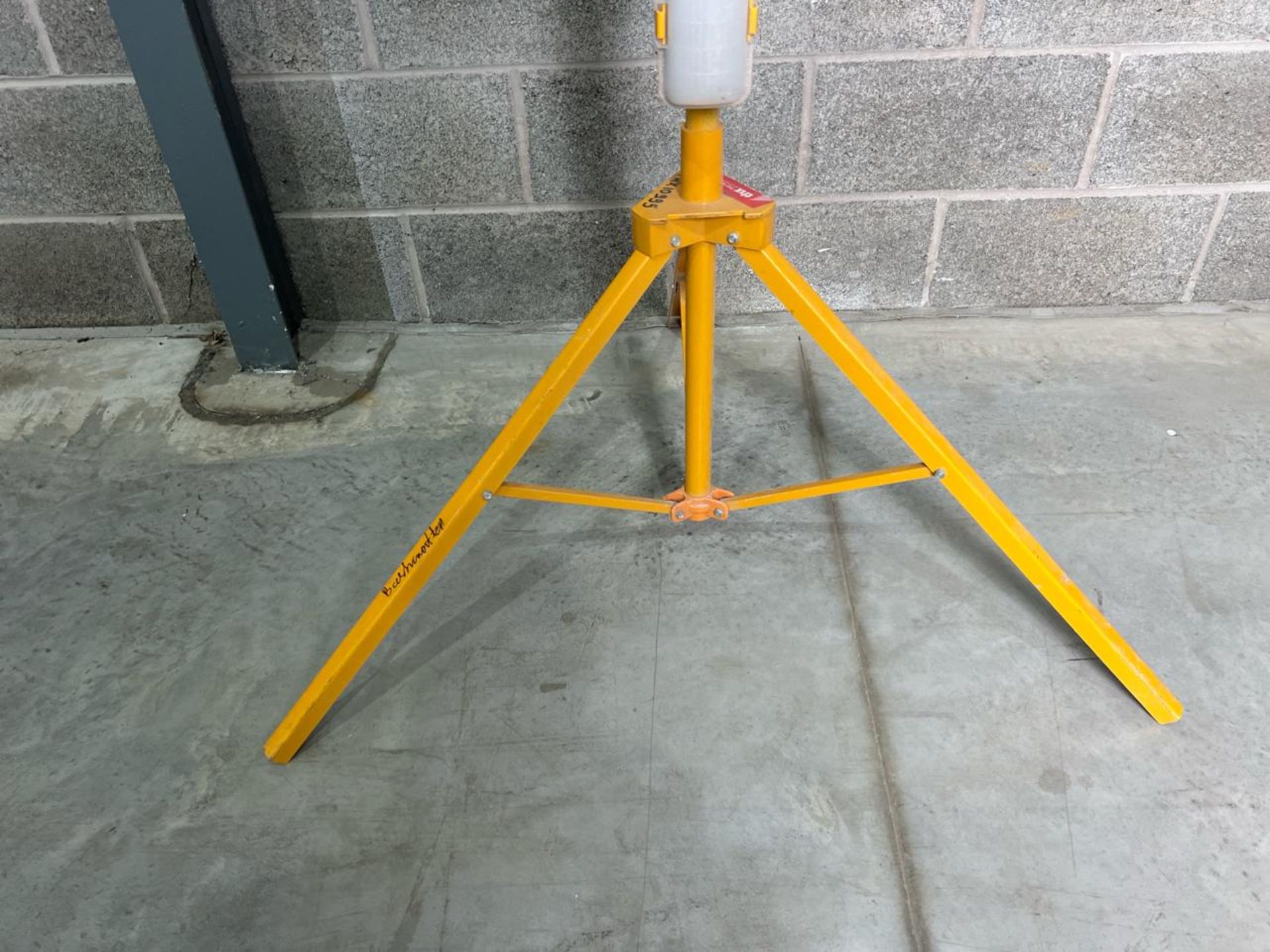 Led Plasterer'S Lights 5Ft. S/N: Blank-THX10995 - No reserve - Image 2 of 5