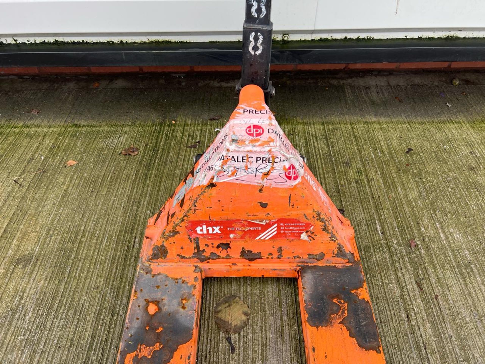 Manual Pallet Truck THX9288 - No Reserve - Image 9 of 11