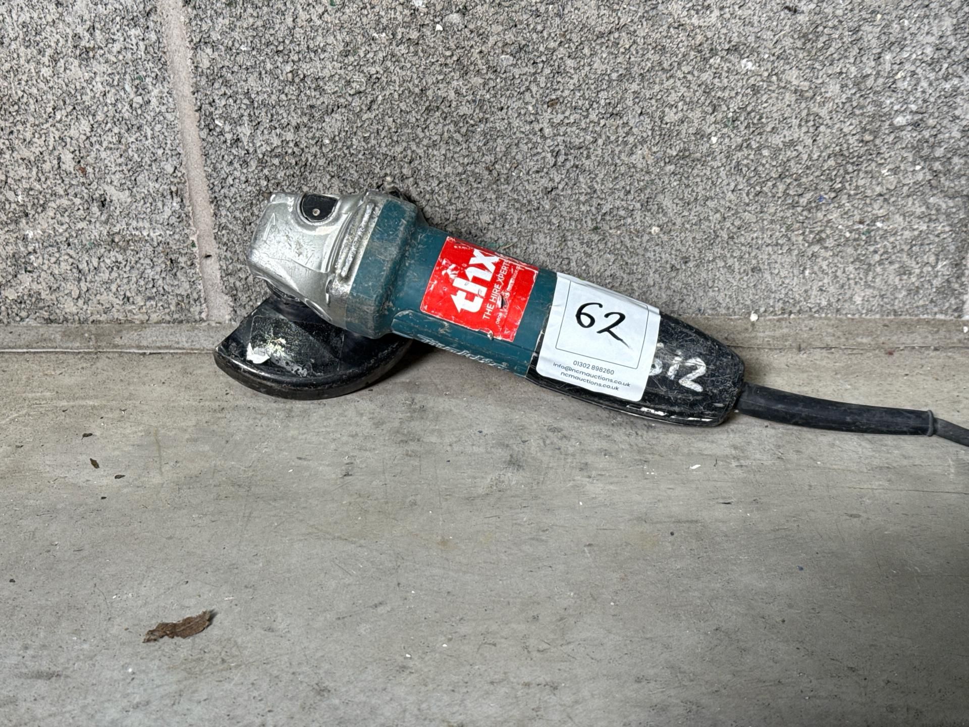 Makita Angle Grinder And Chuck - THX3612 - No Reserve