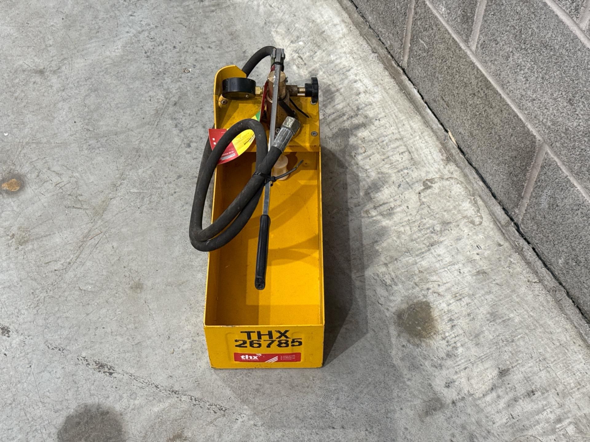 Manual Pressure Test Pump. S/N: Blank-THX26785 - No Reserve - Image 2 of 4