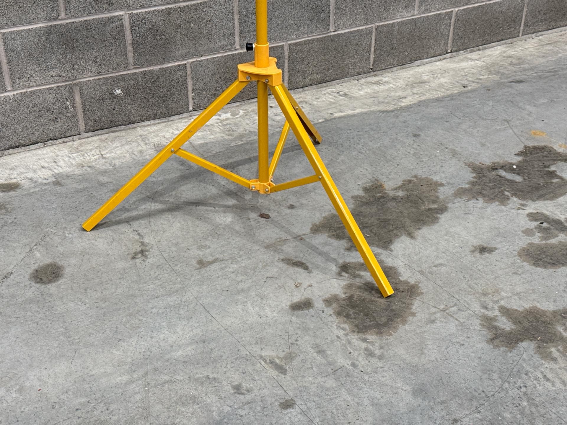 V Twin Head Led With Power Take Off. S/N: Blank-THX23898 - No Reserve - Image 2 of 7