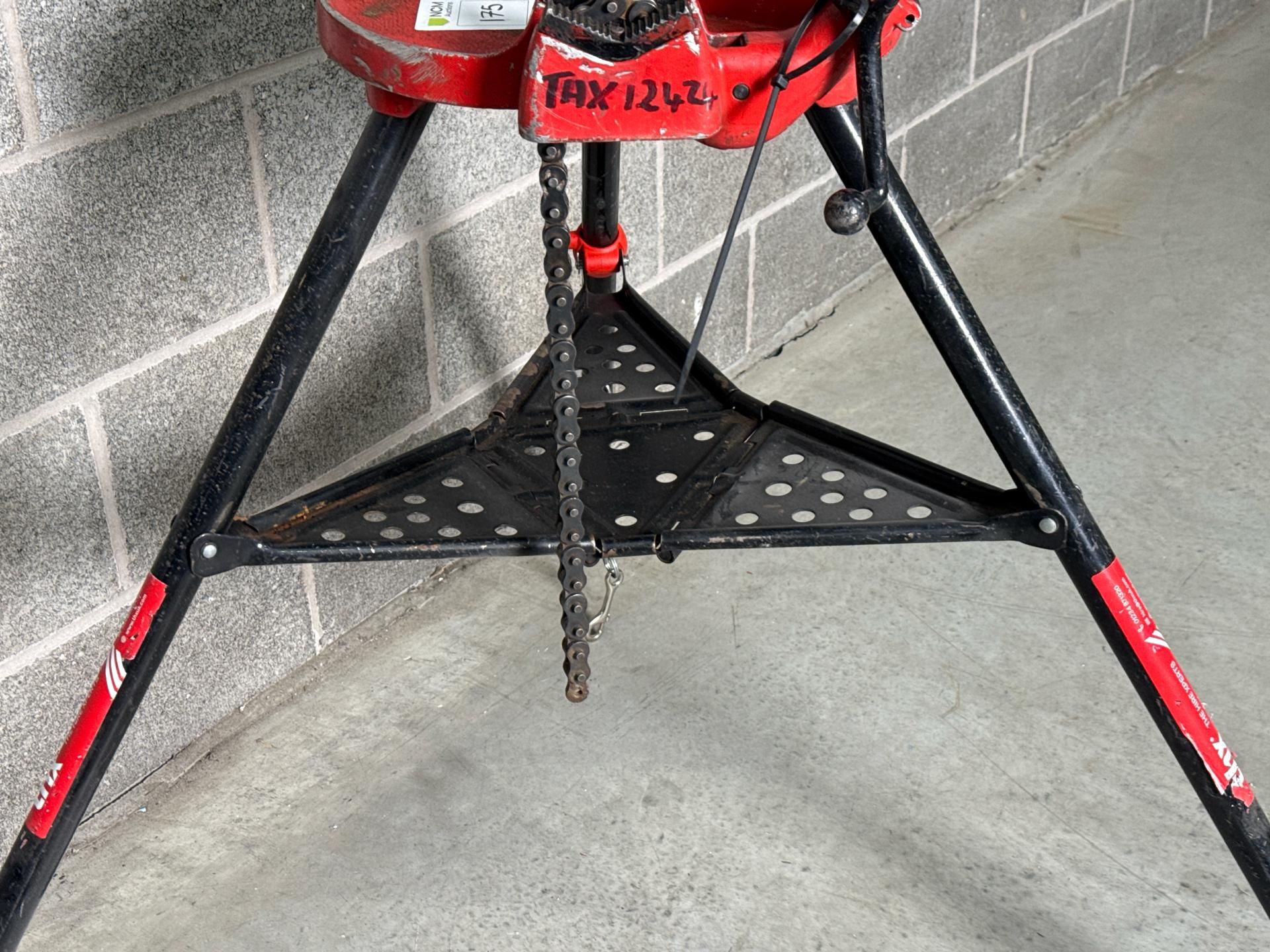 Ridgid Tripod Pipe Stand With 6" Chain Vice - THX12424 - No Reserve - Image 2 of 6