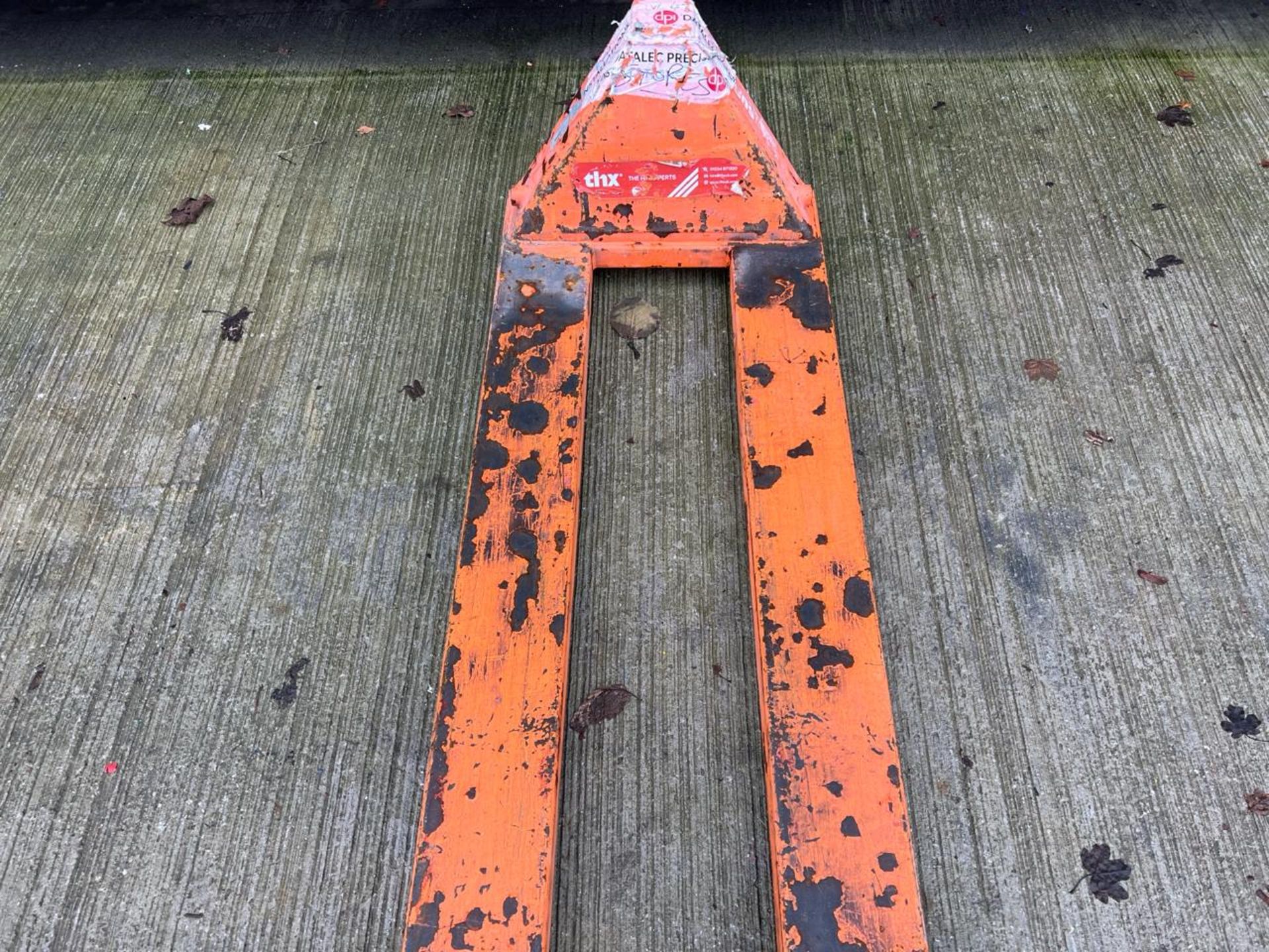 Manual Pallet Truck THX9288 - No Reserve - Image 10 of 11