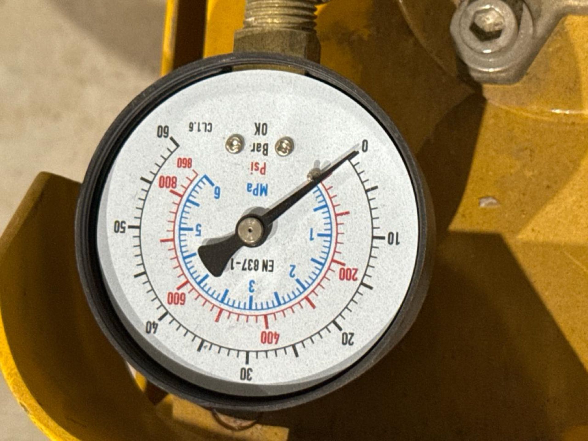 Manual Pressure Test Pump. S/N: Blank-THX22332 - No Reserve - Image 2 of 5