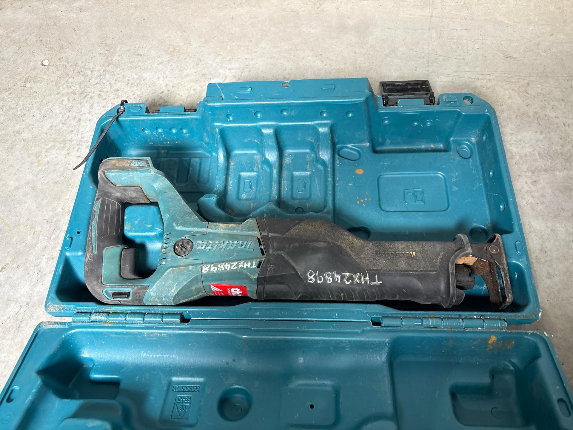 Makita Reciprocating Saw 18 V Cordless. S/N: 2237954Y-THX24898 - No Reserve - Image 2 of 7