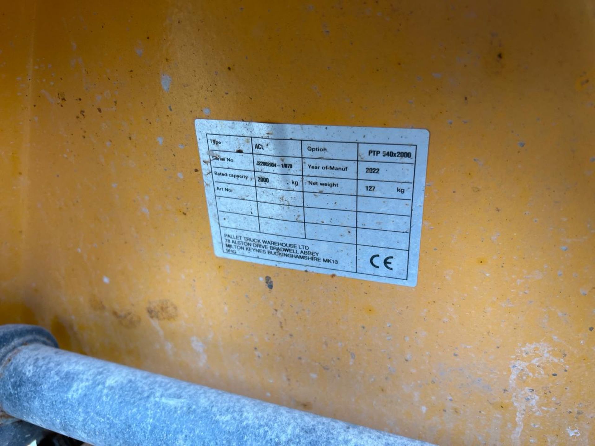 Manual Pallet Truck - 2000Kg - 2M. S/N: J22082934-1/070-THX15332 - No Reserve - Image 6 of 10