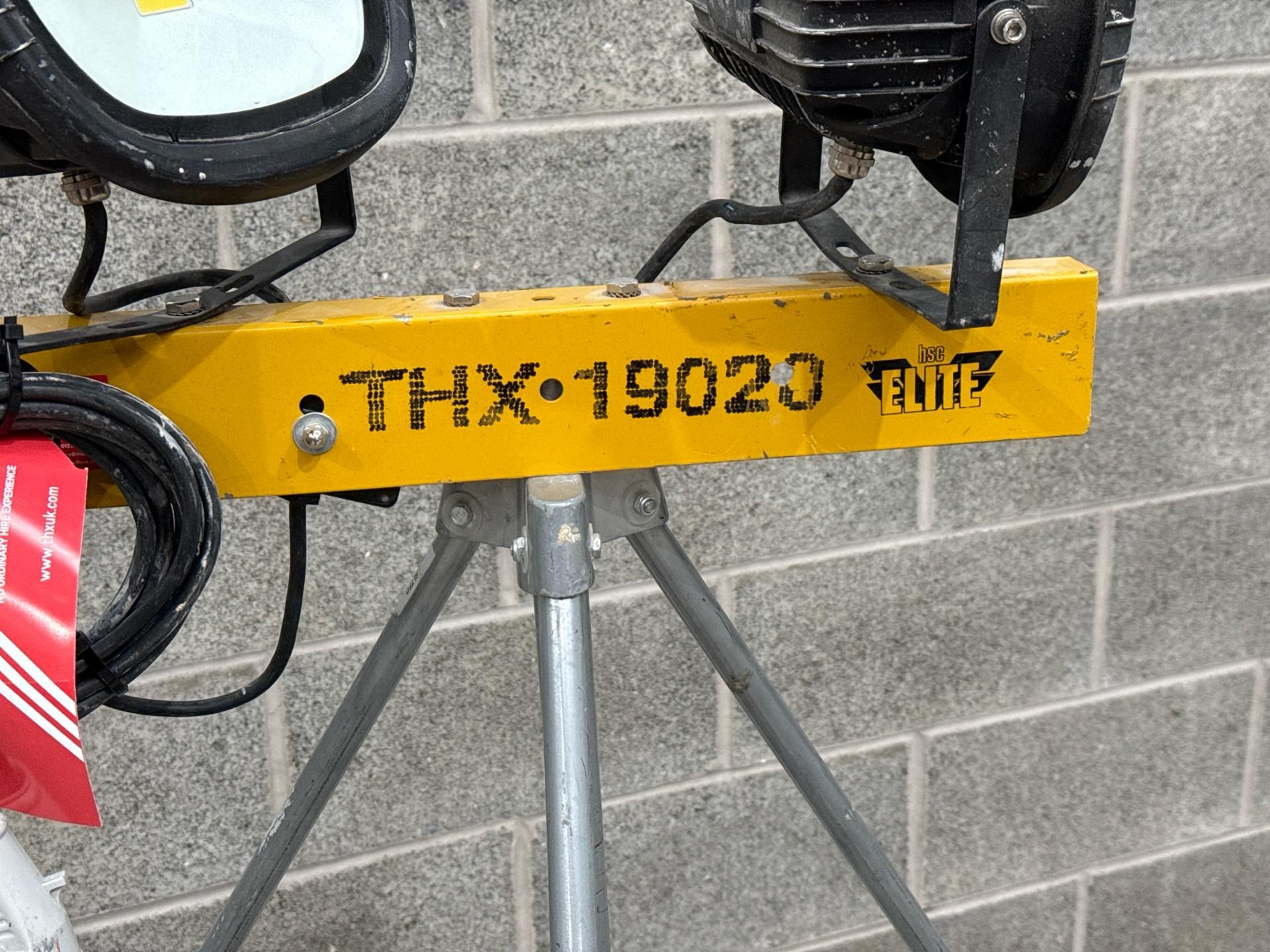 V Twin Head Swing Leg Led Lighting - Thx19020 - No Reserve - Image 4 of 5