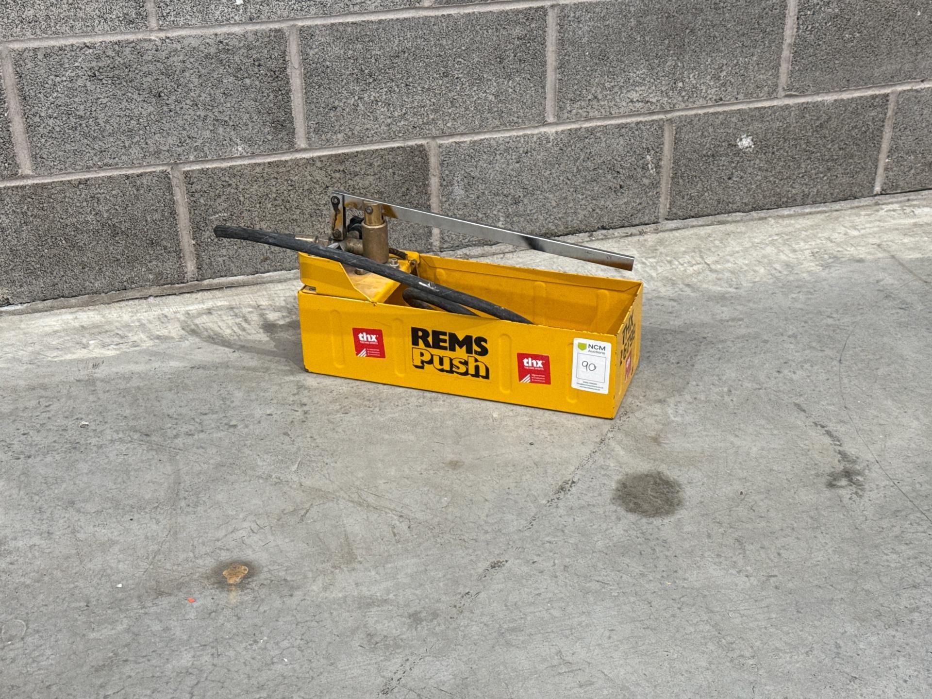REMS PUSH Manual Pressure Test Pump - Thx26799 - No Reserve