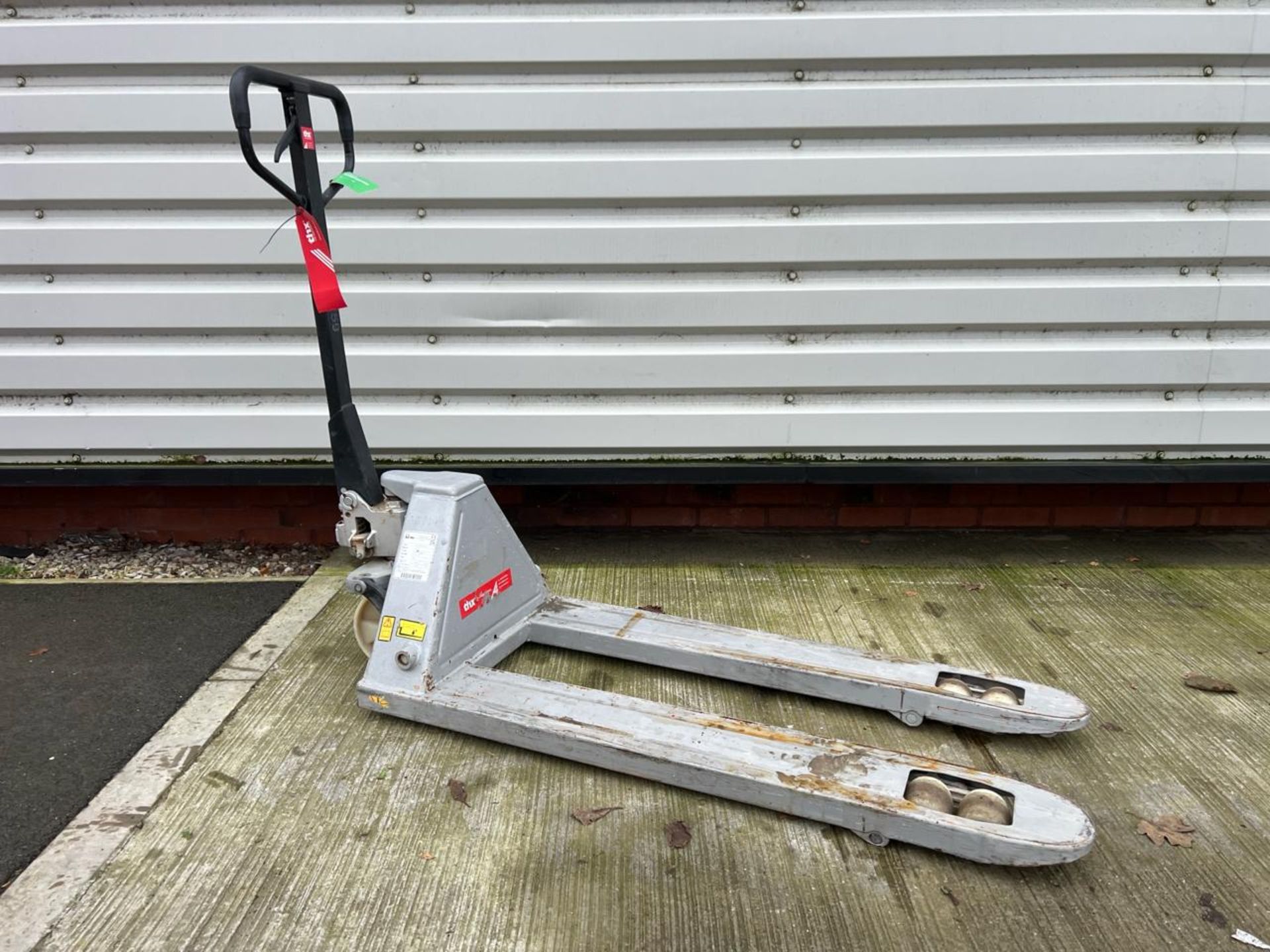 Manual Pallet Truck THX22259 - No reserve